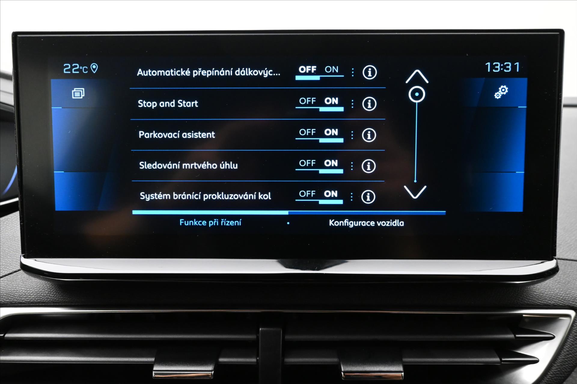 Main photo of the car Peugeot 5008 1,5 HDI 96 kW EAT8 7Míst ALLURE Záruka až 5 let (21)