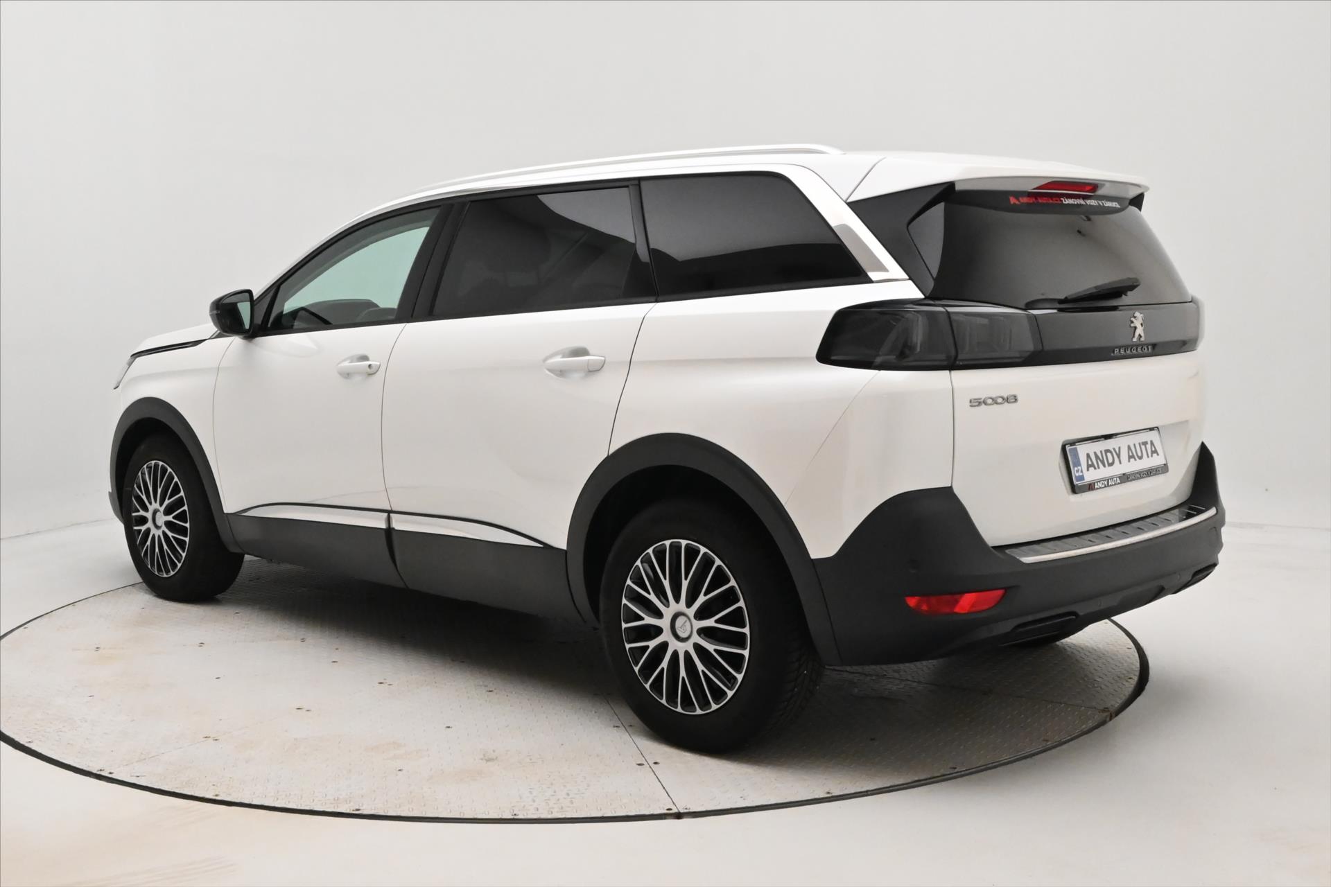 Main photo of the car Peugeot 5008 1,5 HDI 96 kW EAT8 7Míst ALLURE Záruka až 5 let (7)