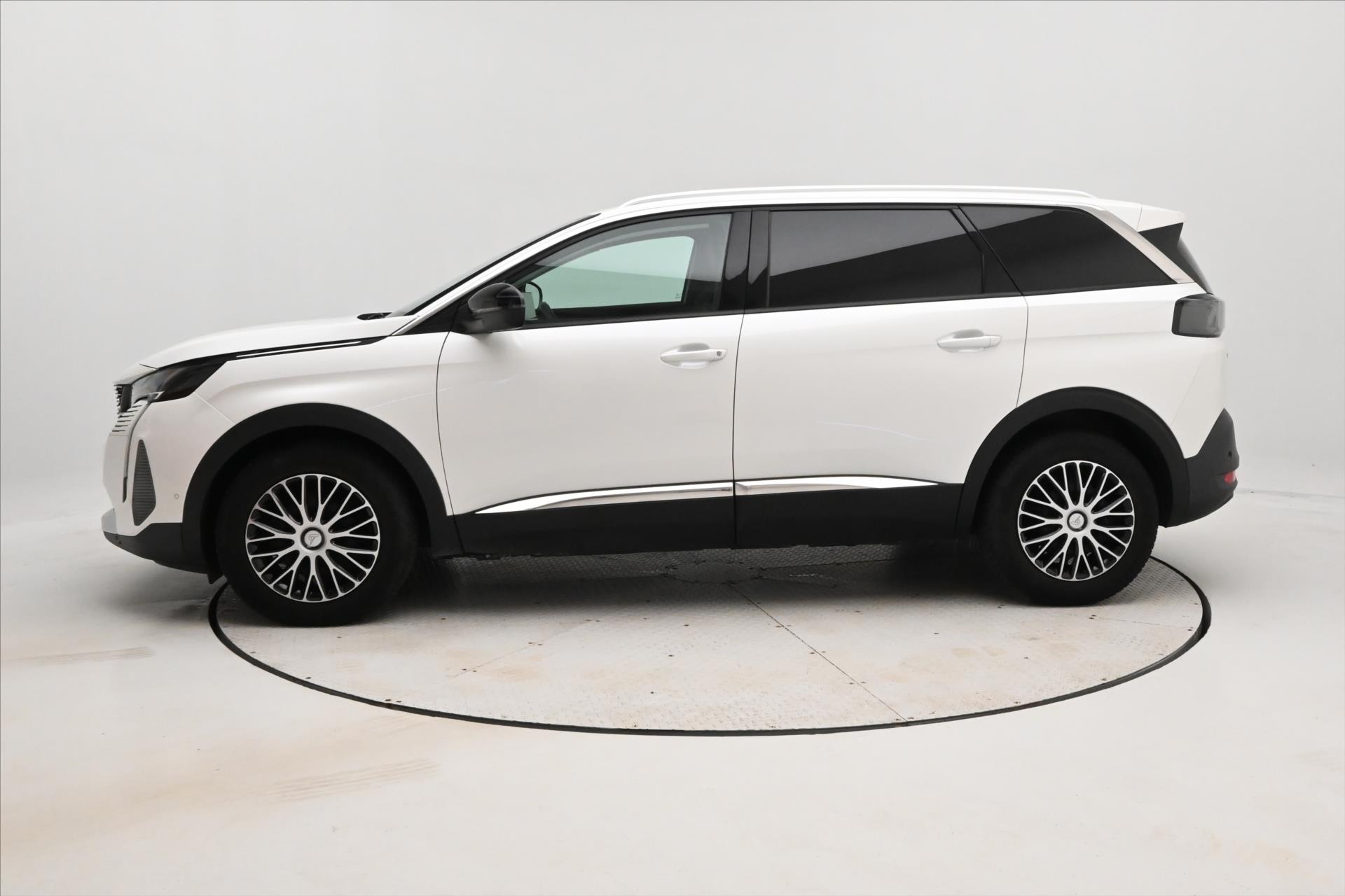 Main photo of the car Peugeot 5008 1,5 HDI 96 kW EAT8 7Míst ALLURE Záruka až 5 let (8)