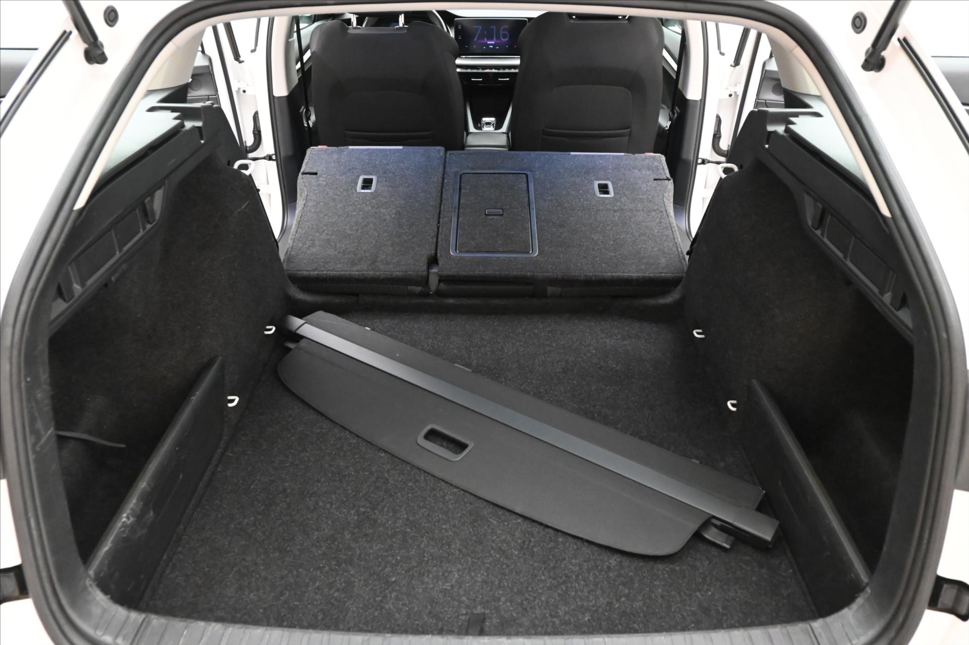Hlavní fotografie vozu Škoda Octavia 2,0 TDI 110kW 4x4 DSG Ambition Záruka až 5 let (11)