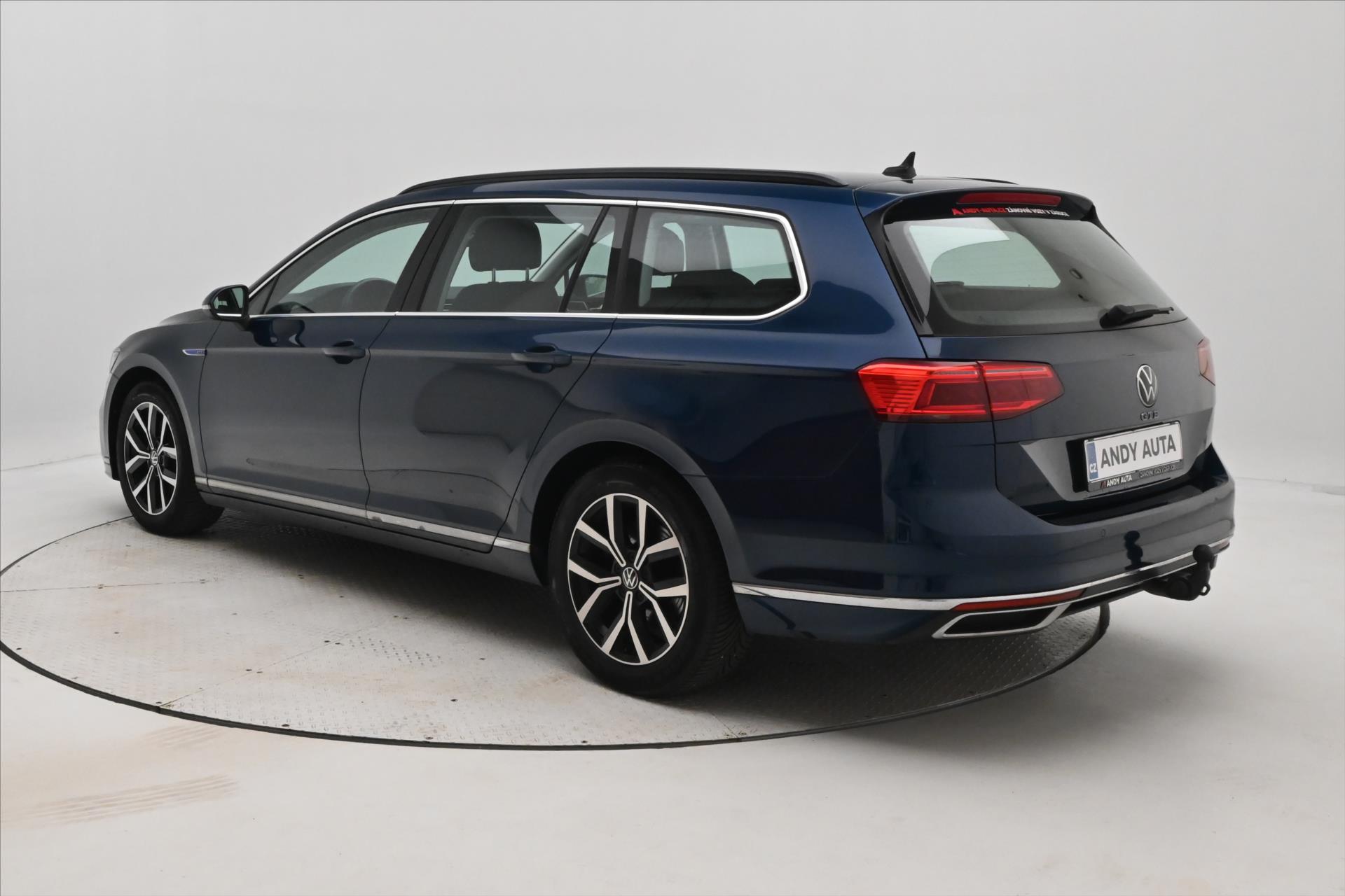 Main photo of the car Volkswagen Passat 1.4 GTE TSI 160 kW DSG SoH 92% Warranty up to 5 years (8)
