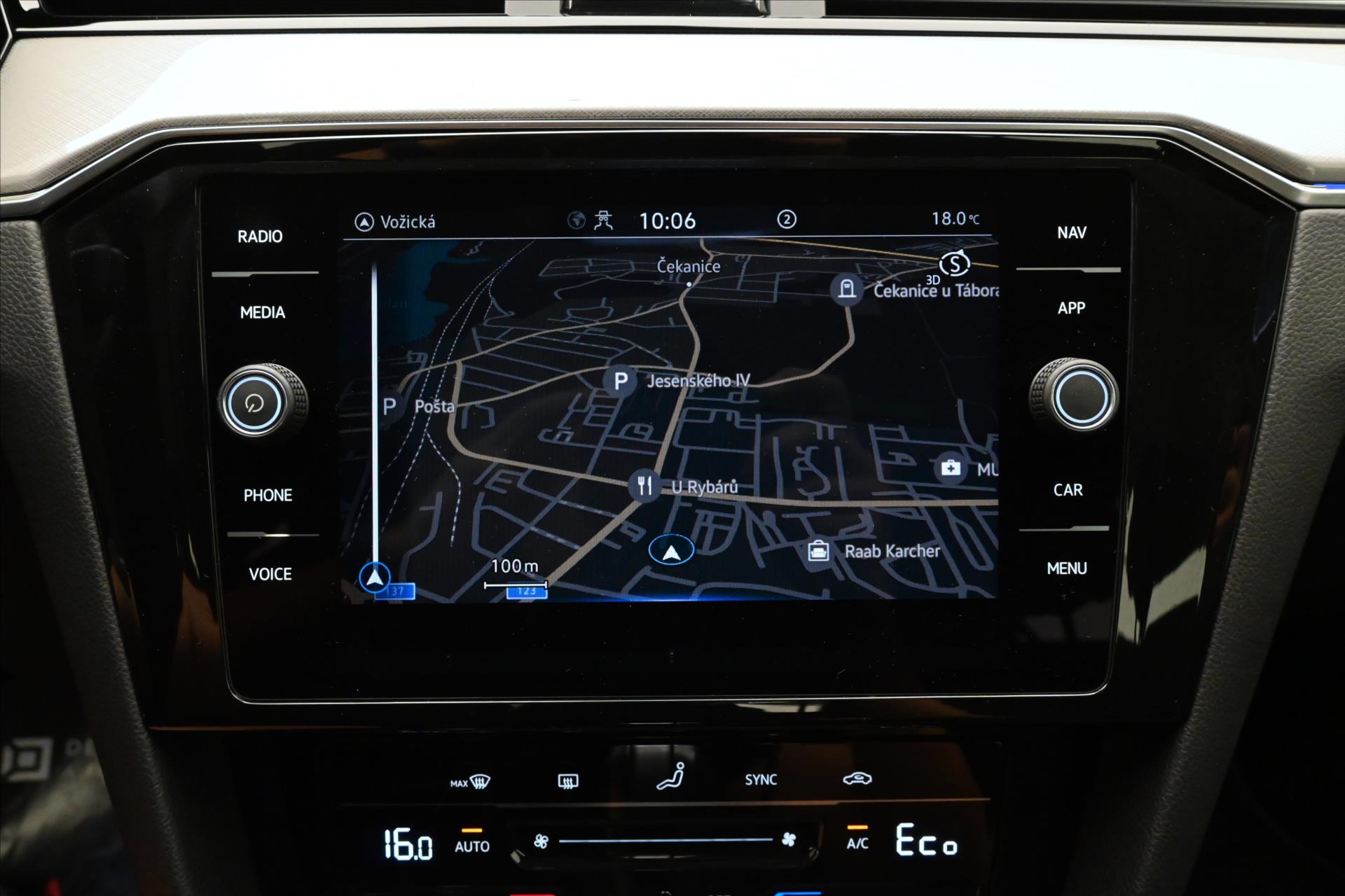 Main photo of the car Volkswagen Passat 1.4 GTE TSI 160 kW DSG SoH 92% Warranty up to 5 years (21)