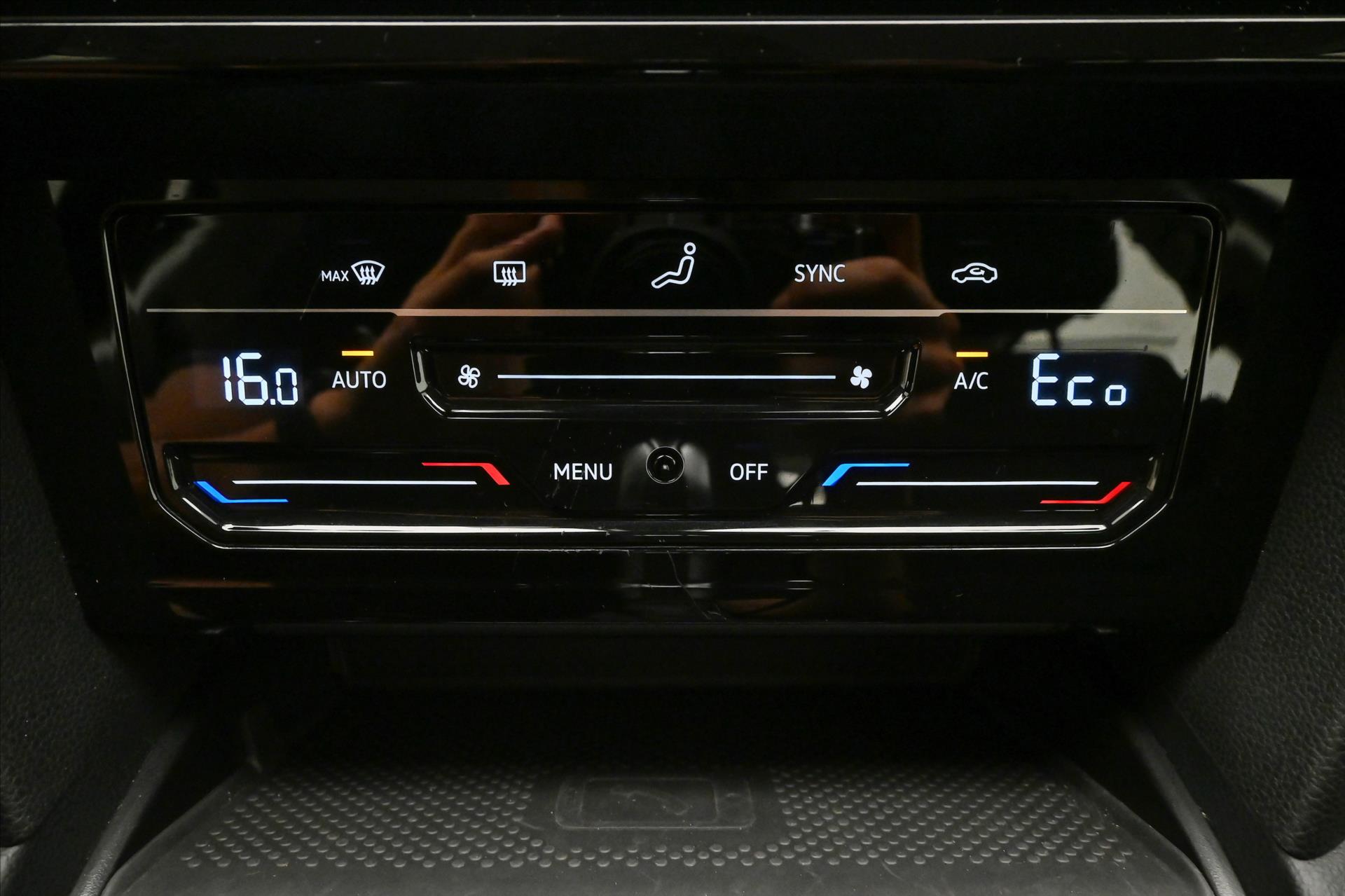 Hlavní fotografie vozu Volkswagen Passat 1,4 GTE TSI 160 kW DSG Záruka až 5 let (22)