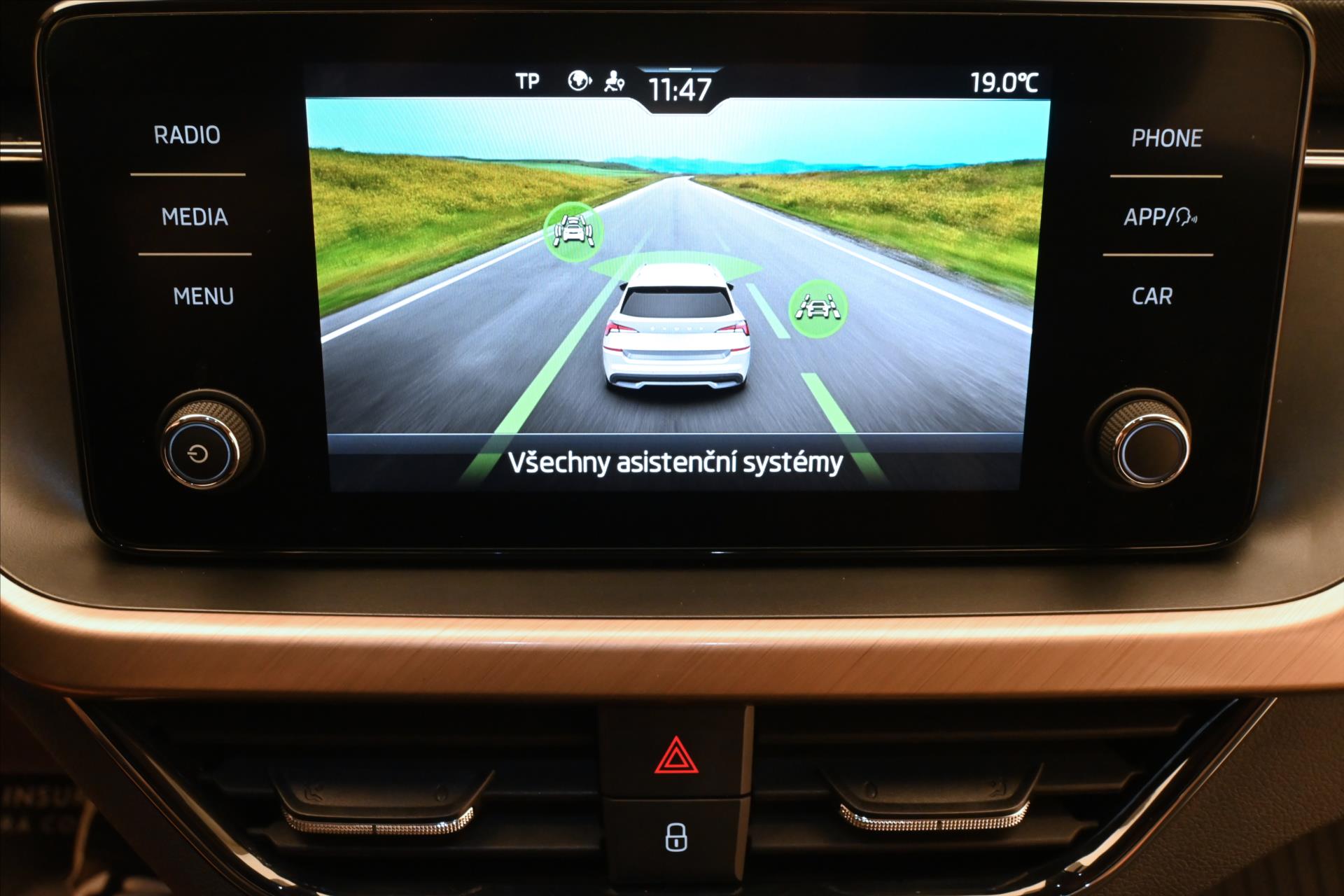 Hlavní fotografie vozu Škoda Kamiq 1,0 TSI 81kW Tažné Záruka až 5 let (19)
