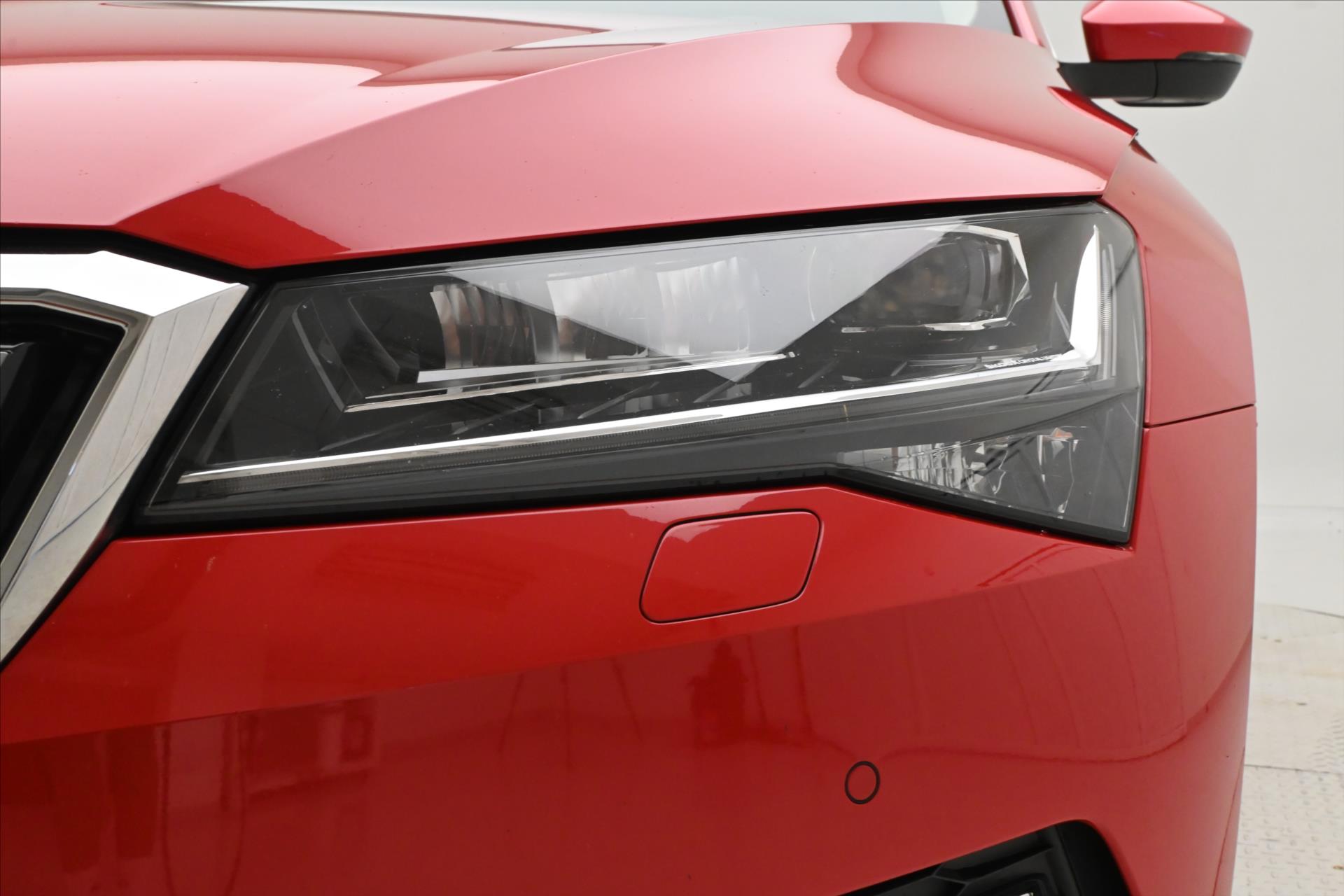 Hlavní fotografie vozu Škoda Superb 2,0 TDI 110kW Style DSG Záruka až 5 let (31)