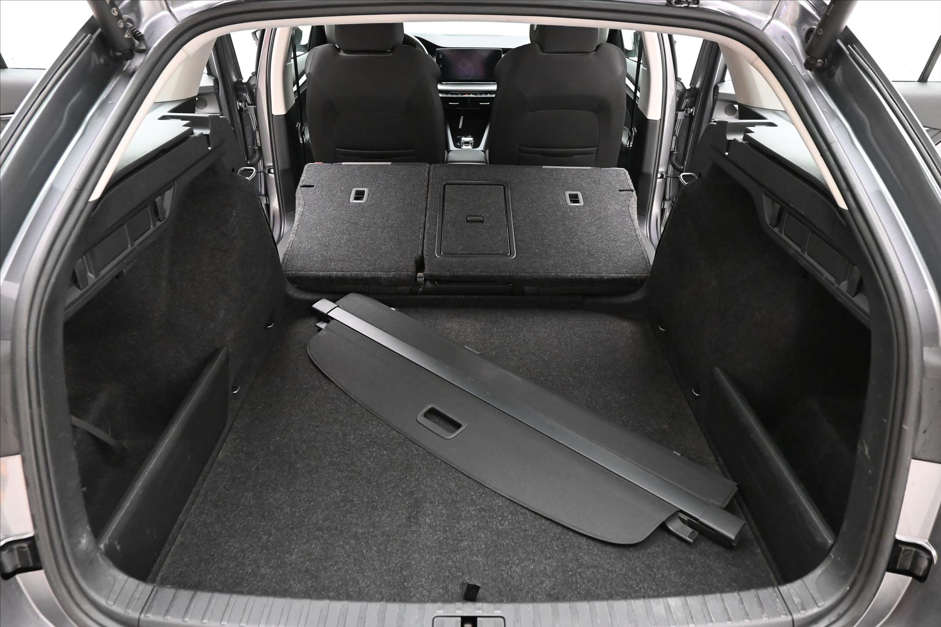 Main photo of the car Skoda Octavia 2.0 TDI 110 KW DSG EL.KUFR Warranty up to 5 years (11)