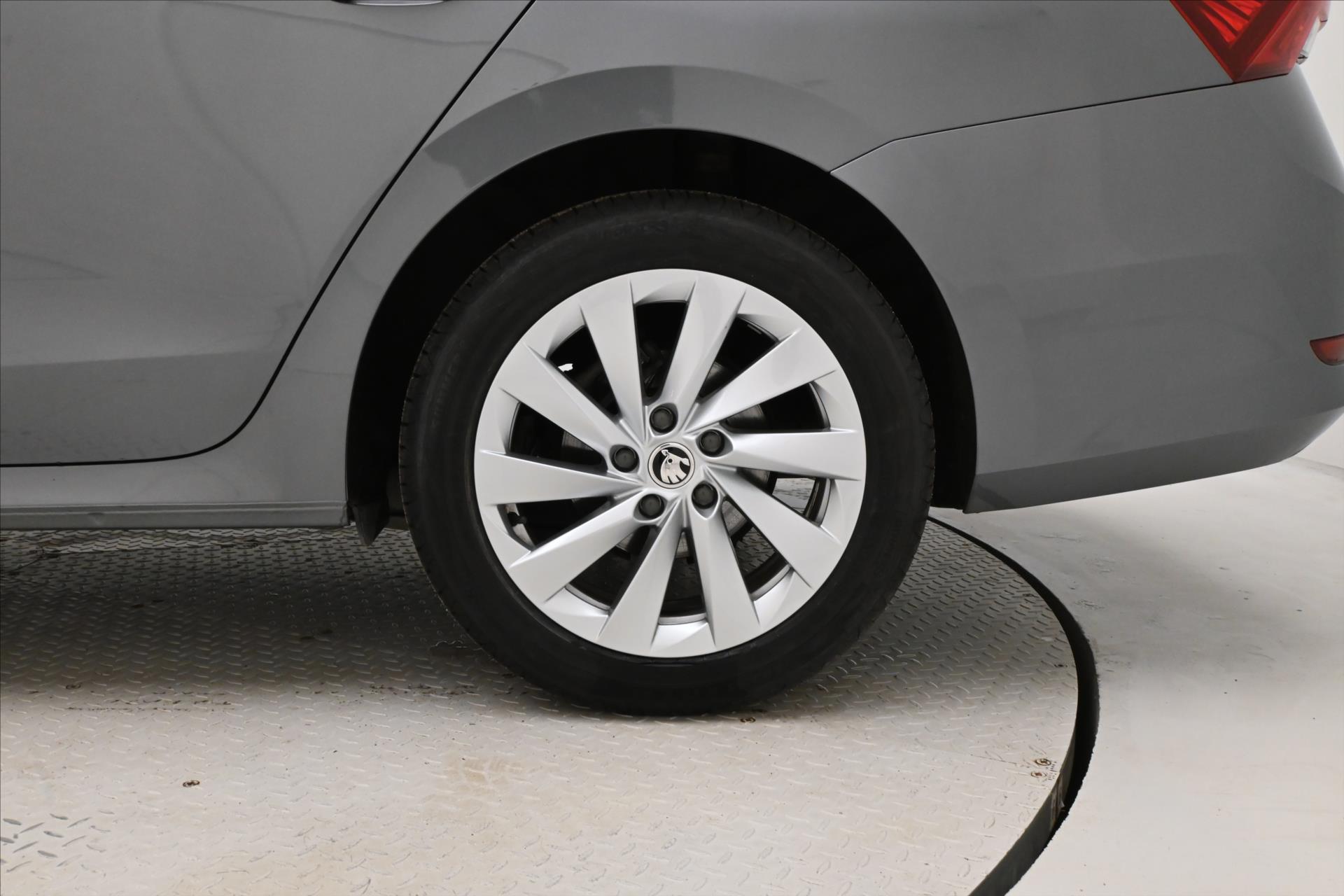 Main photo of the car Skoda Octavia 2.0 TDI 110 KW DSG EL.KUFR Warranty up to 5 years (31)