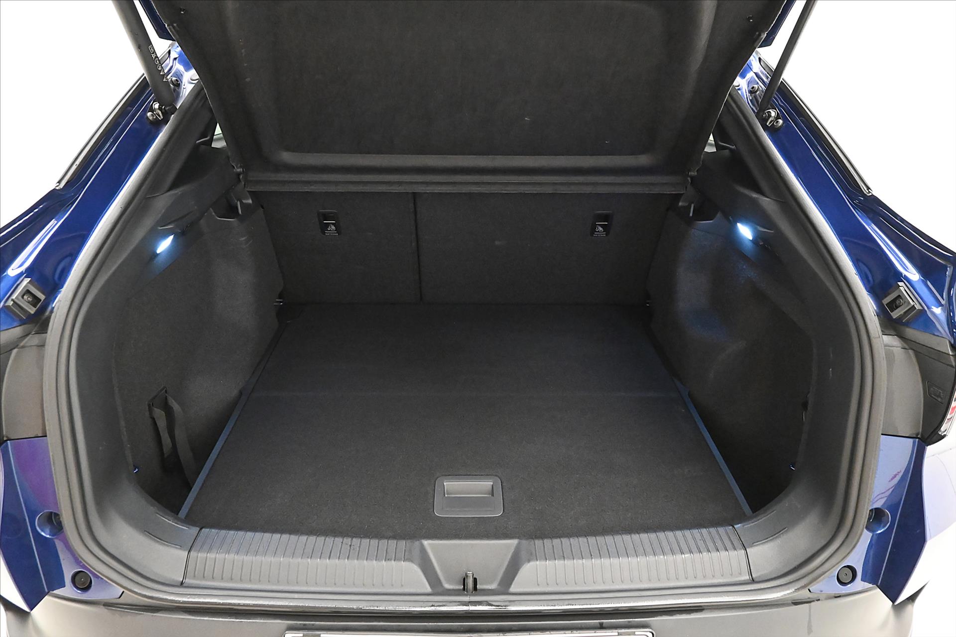 Hlavní fotografie vozu Volkswagen ID.5 Pro Perfo. 150kW 77kWh SoH 93% Záruka až 3 roky (10)