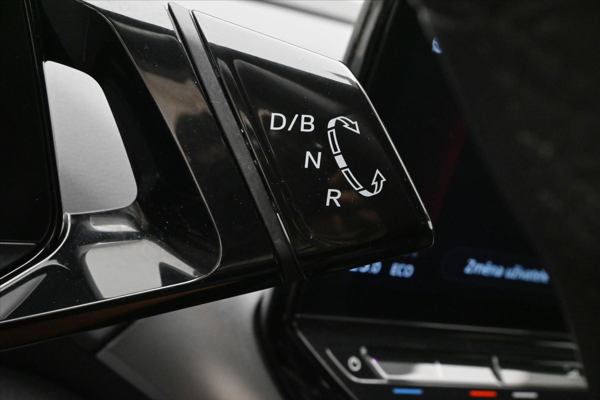 Hlavní fotografie vozu Volkswagen ID.5 Pro Perfo. 150kW 77kWh SoH 93% Záruka až 3 roky (21)