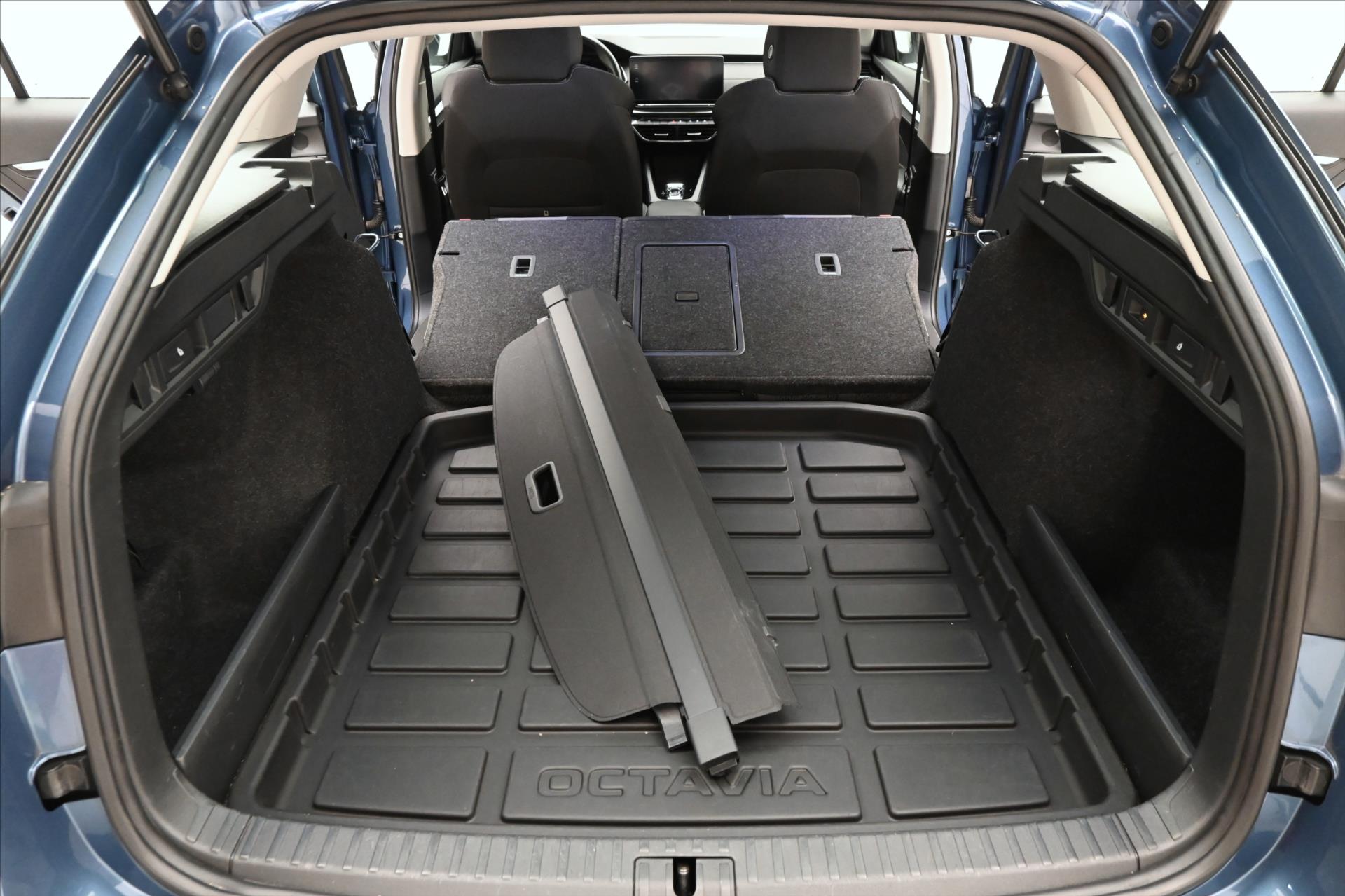 Hlavní fotografie vozu Škoda Octavia 2,0 TDI 110 kW DSG Style Záruka až 5 let (11)