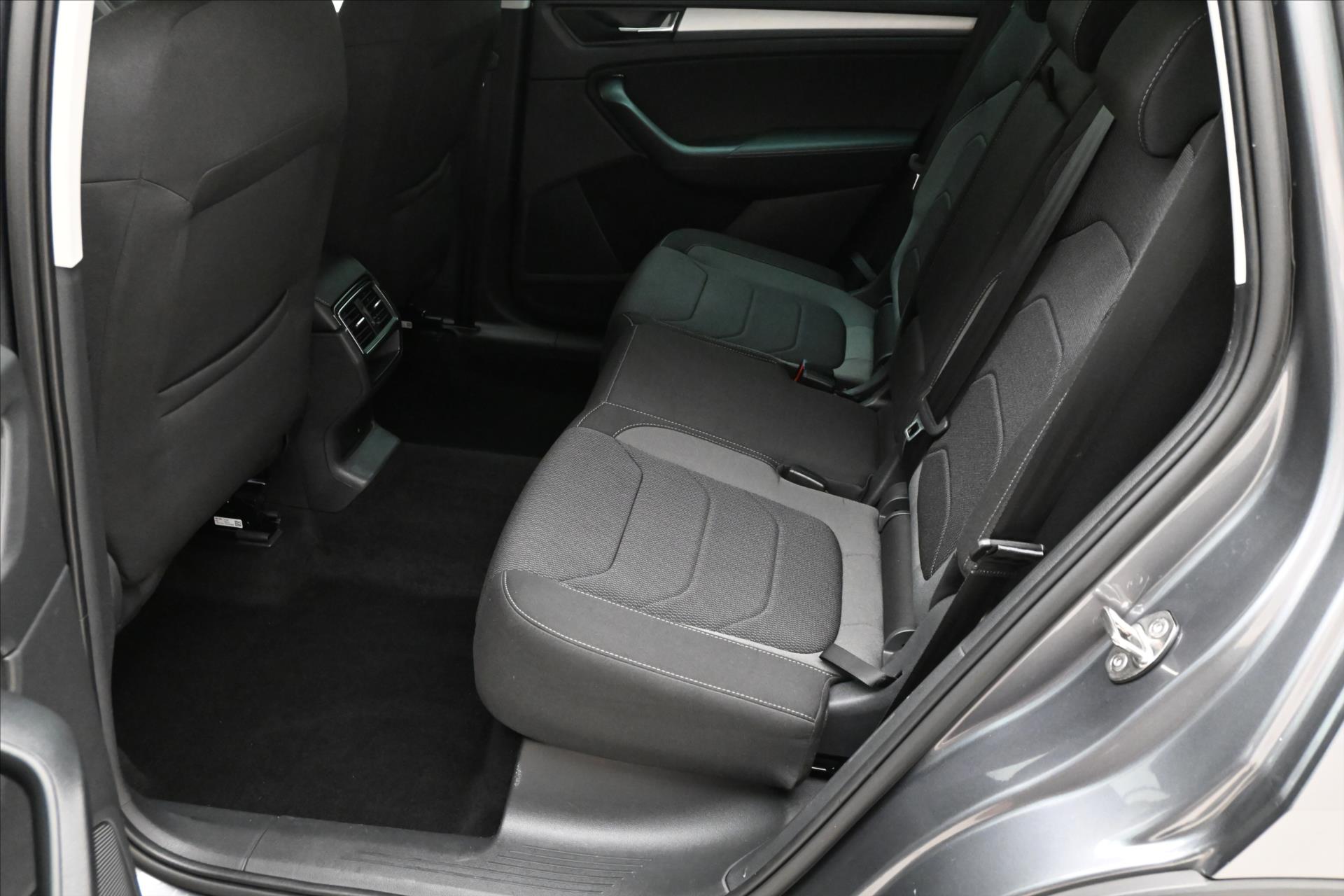 Main photo of the car Skoda Kodiaq 2,0 TDI 110 kW DSG TAŽNÉ ZAŘÍZENÍ Záruka až 5 let (14)