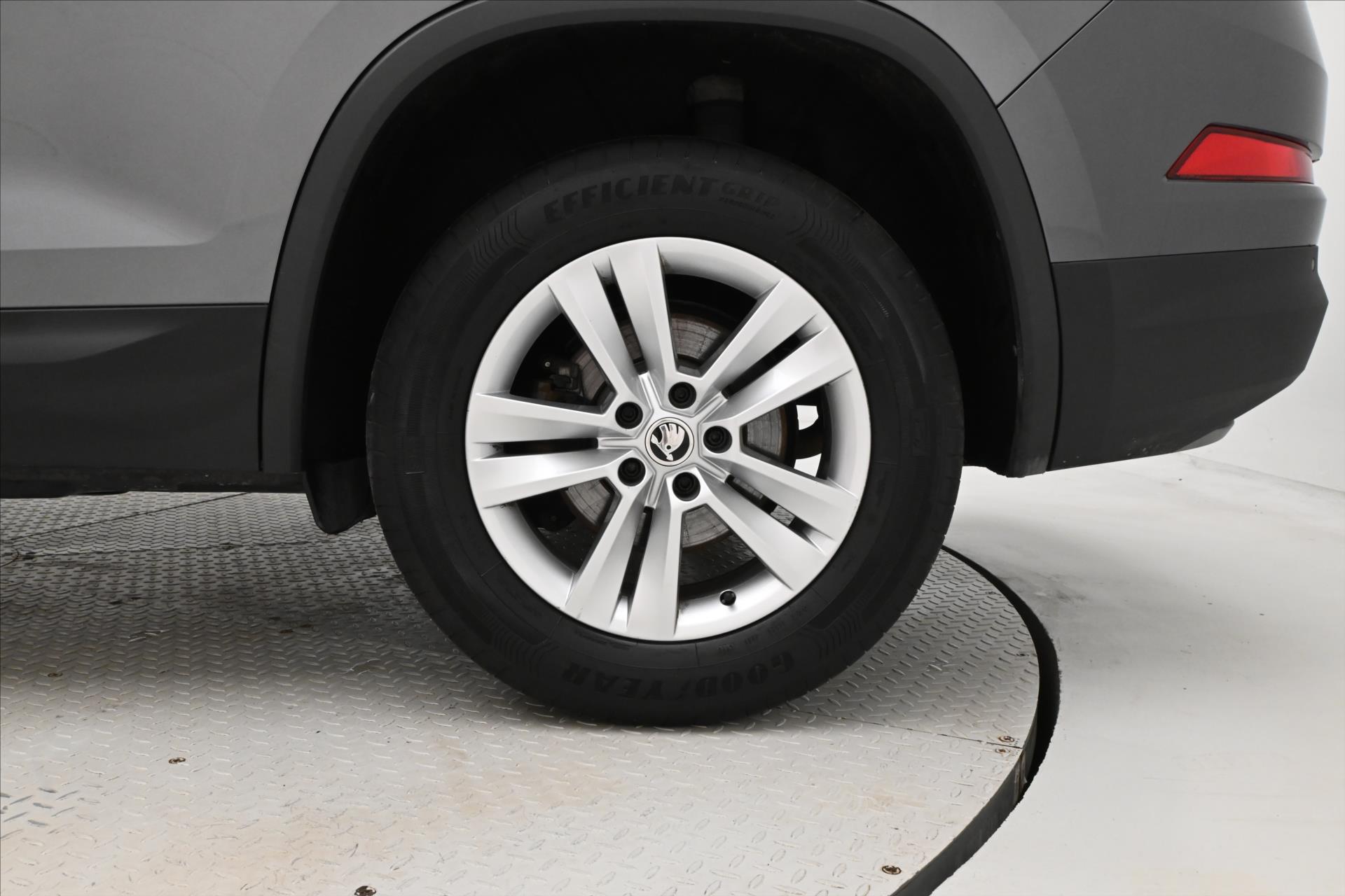 Main photo of the car Skoda Kodiaq 2,0 TDI 110 kW DSG TAŽNÉ ZAŘÍZENÍ Záruka až 5 let (31)
