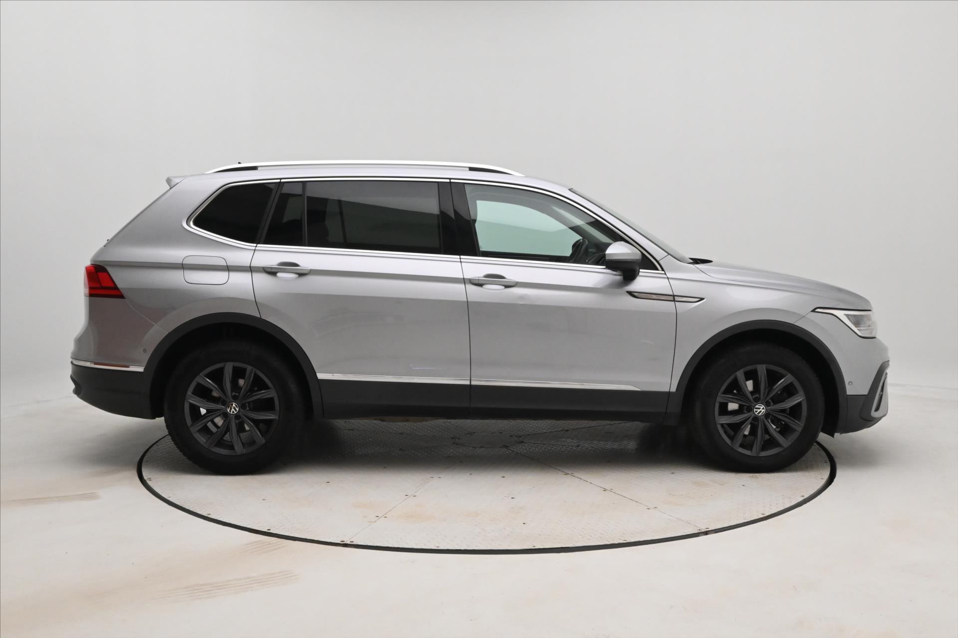 Hlavní fotografie vozu Volkswagen Tiguan Allspace 2,0 TDI 110kW DSG 7Míst Záruka až 5 let (4)