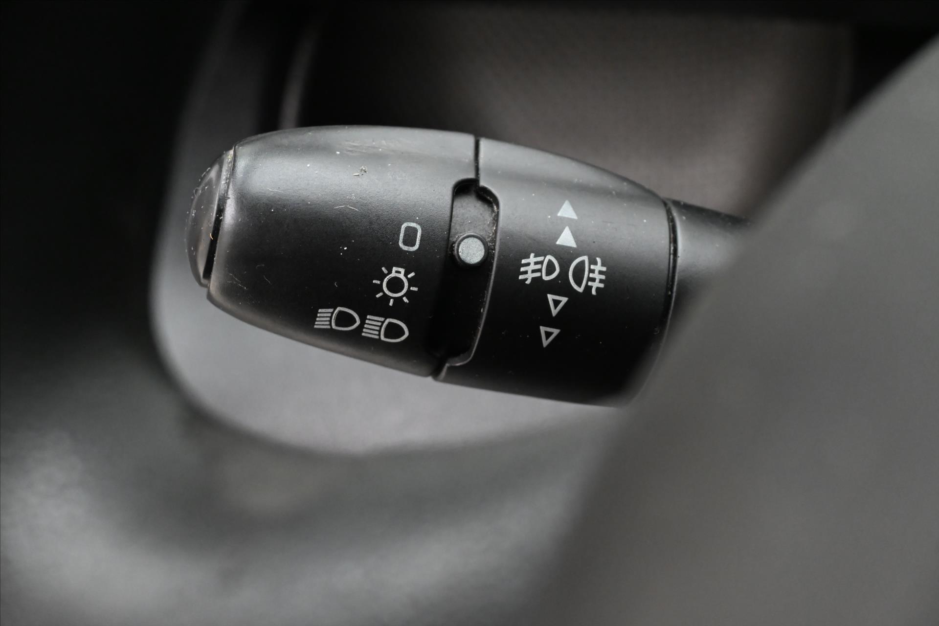 Main photo of the car Citroën C3 Picasso 1,6 HDI 73 kW TAŽNÉ Záruka až 5 let (24)