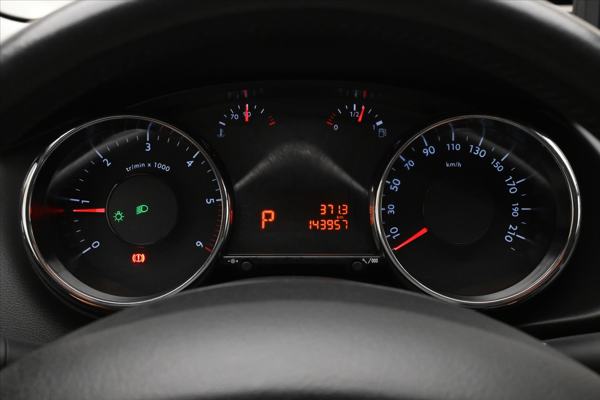 Main photo of the car Peugeot 3008 1.6 HDI 88 kW AT towable Warranty up to 5 years (16)