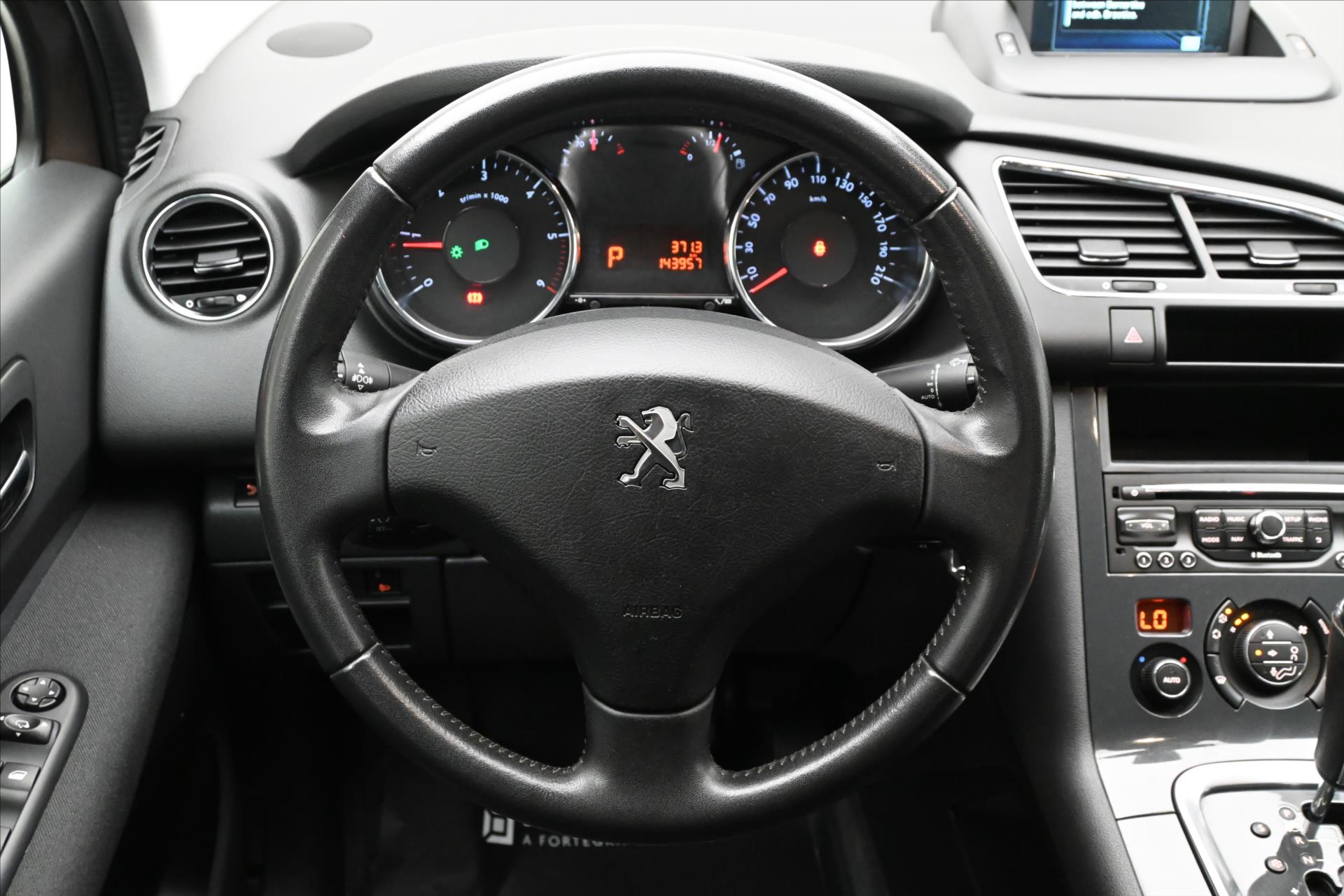 Main photo of the car Peugeot 3008 1.6 HDI 88 kW AT towable Warranty up to 5 years (18)