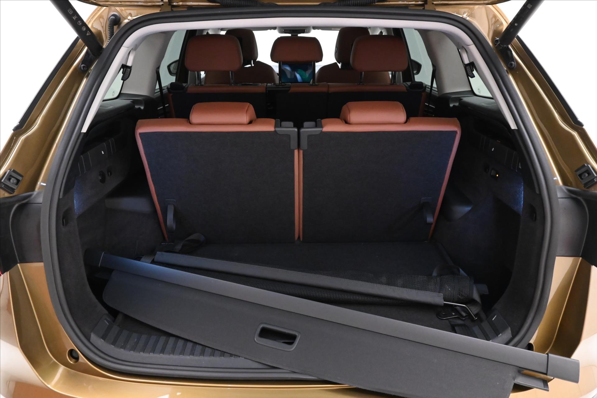 Hlavní fotografie vozu Škoda Kodiaq 2,0 TDI 110kW DSG Selection 7 míst Záruka až 5 let (10)