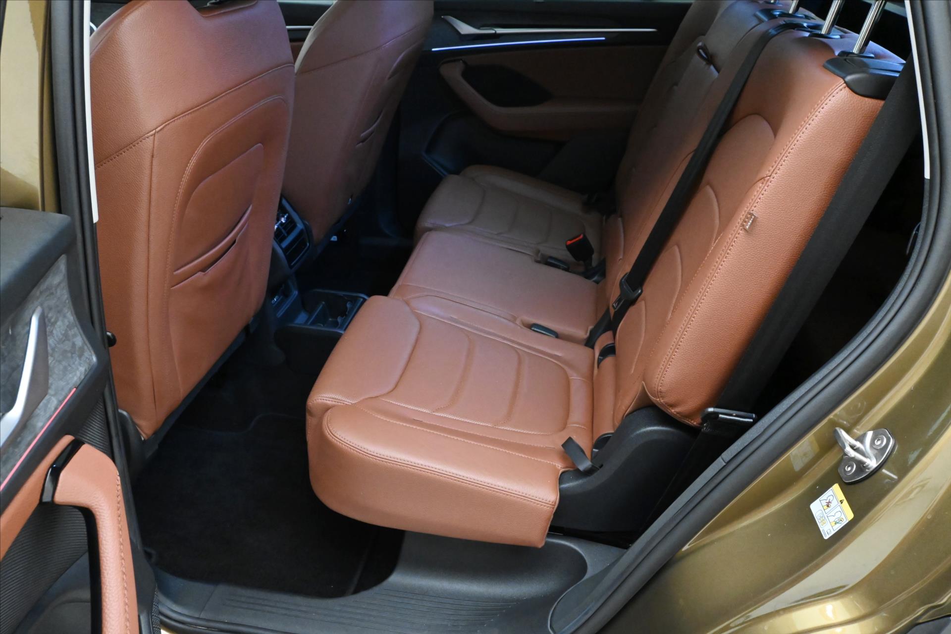 Hlavní fotografie vozu Škoda Kodiaq 2,0 TDI 110kW DSG Selection 7 míst Záruka až 5 let (15)