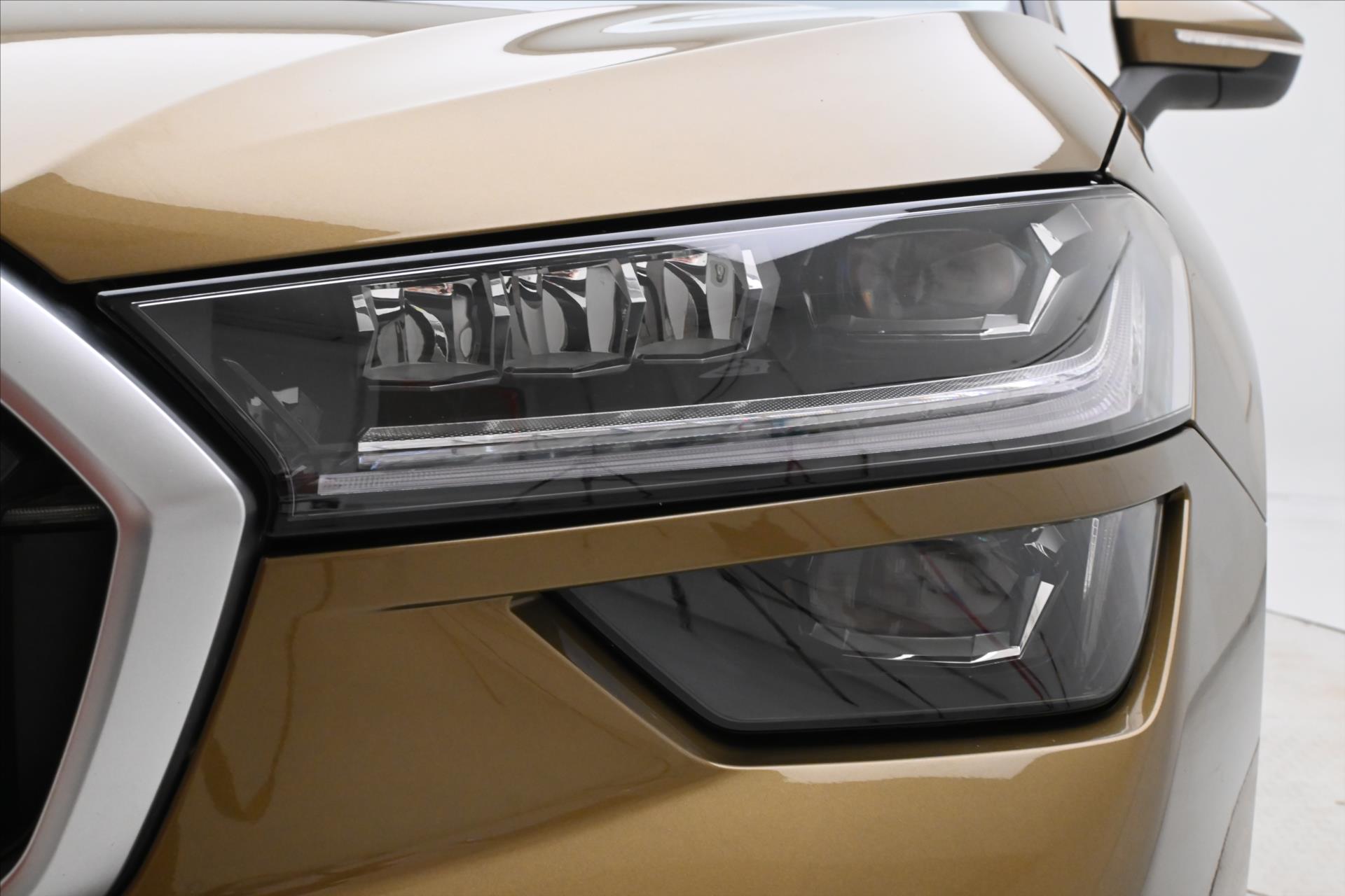 Hlavní fotografie vozu Škoda Kodiaq 2,0 TDI 110kW DSG Selection 7 míst Záruka až 5 let (33)