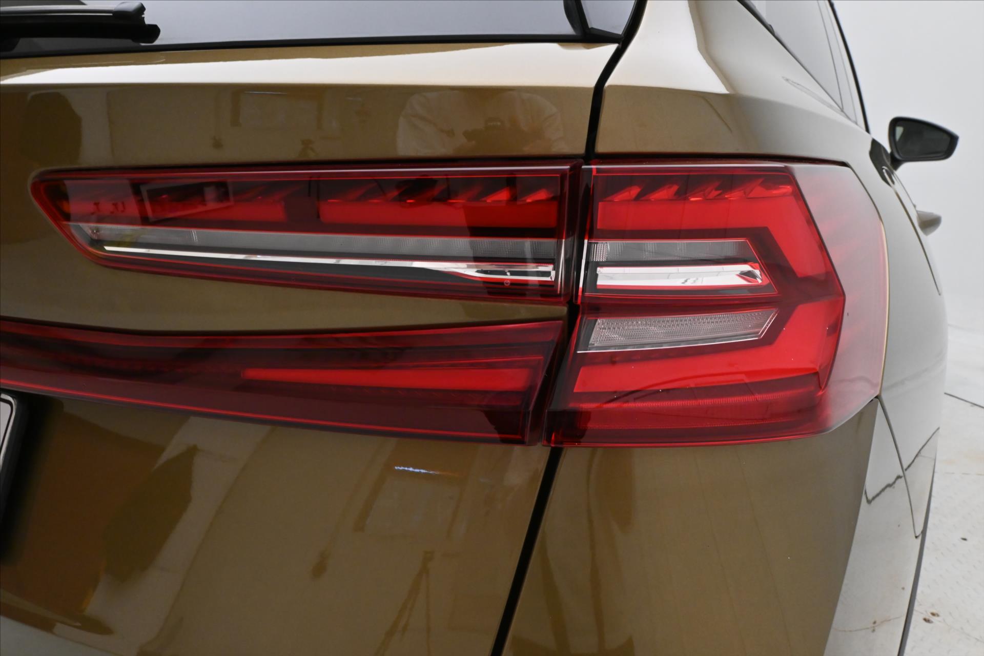 Hlavní fotografie vozu Škoda Kodiaq 2,0 TDI 110kW DSG Selection 7 míst Záruka až 5 let (34)