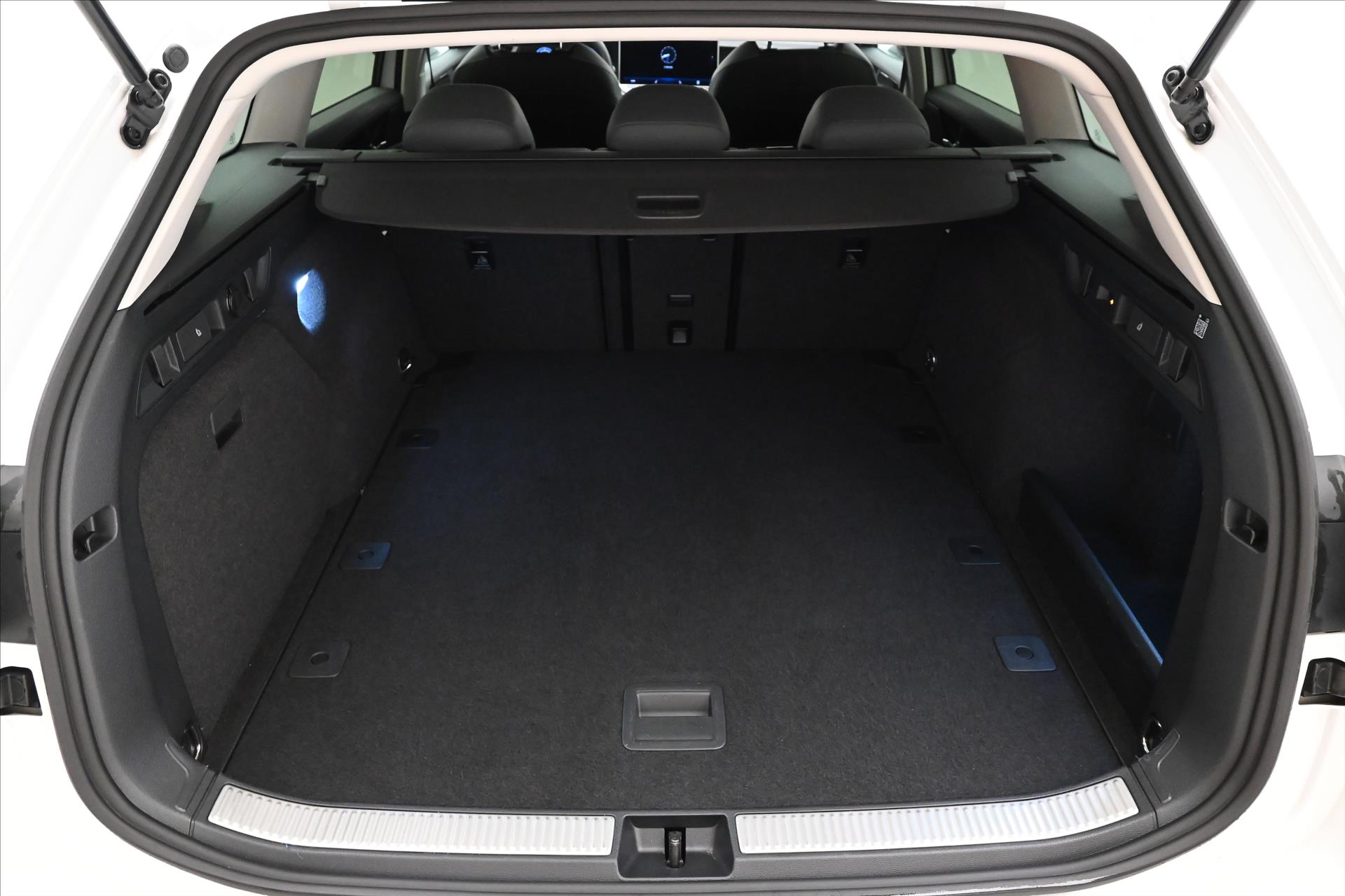Main photo of the car Volkswagen Passat 2.0 TDI 110 kW DSG Business Warranty up to 5 years (10)
