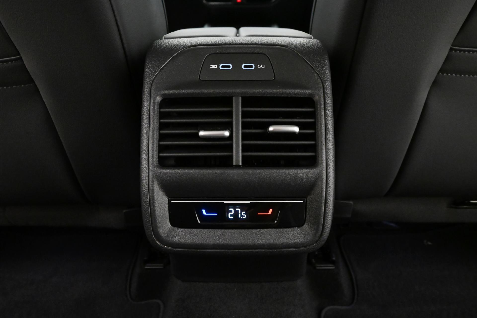 Main photo of the car Volkswagen Passat 2.0 TDI 110 kW DSG Business Warranty up to 5 years (23)
