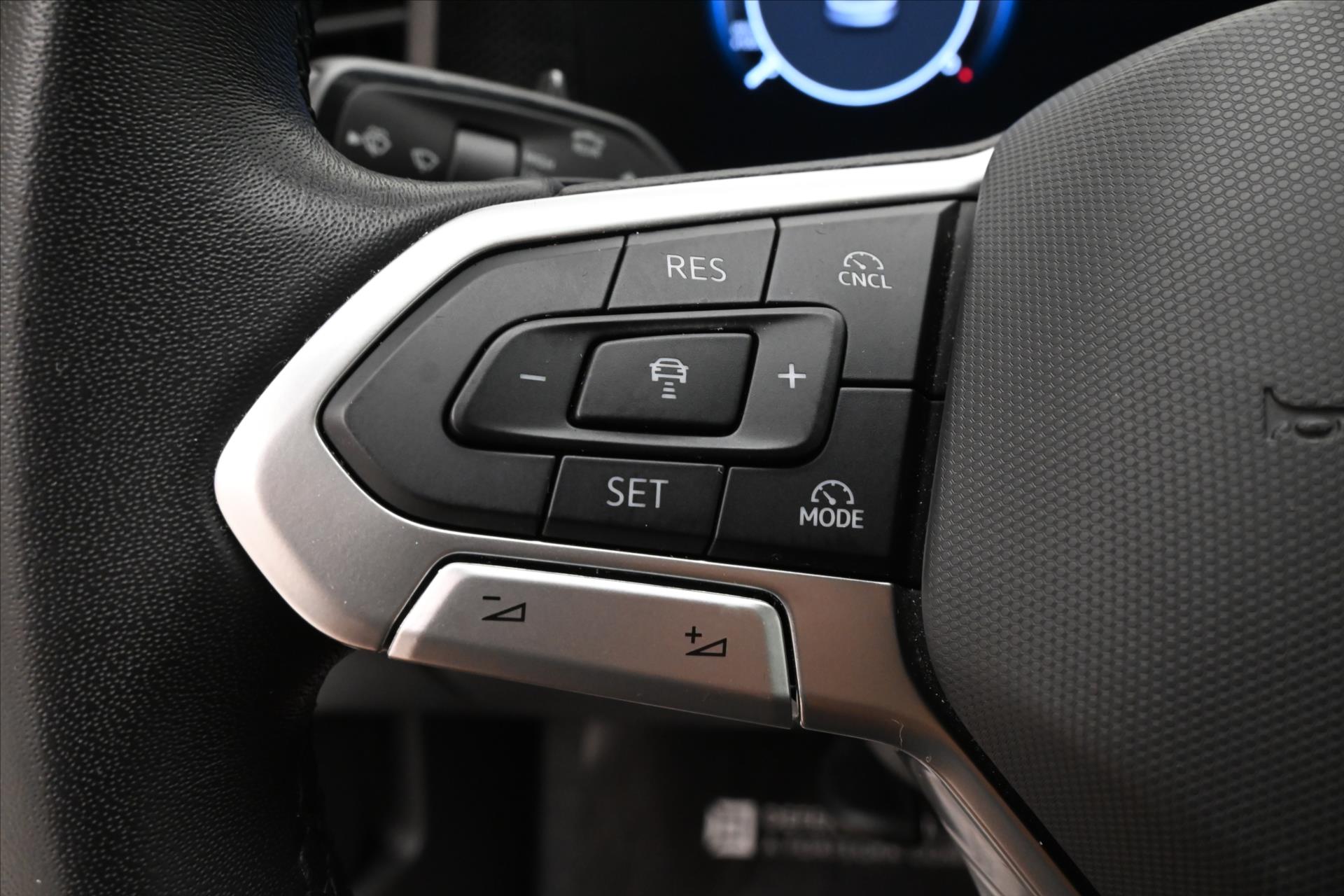 Main photo of the car Volkswagen Passat 2.0 TDI 110 kW DSG Business Warranty up to 5 years (25)