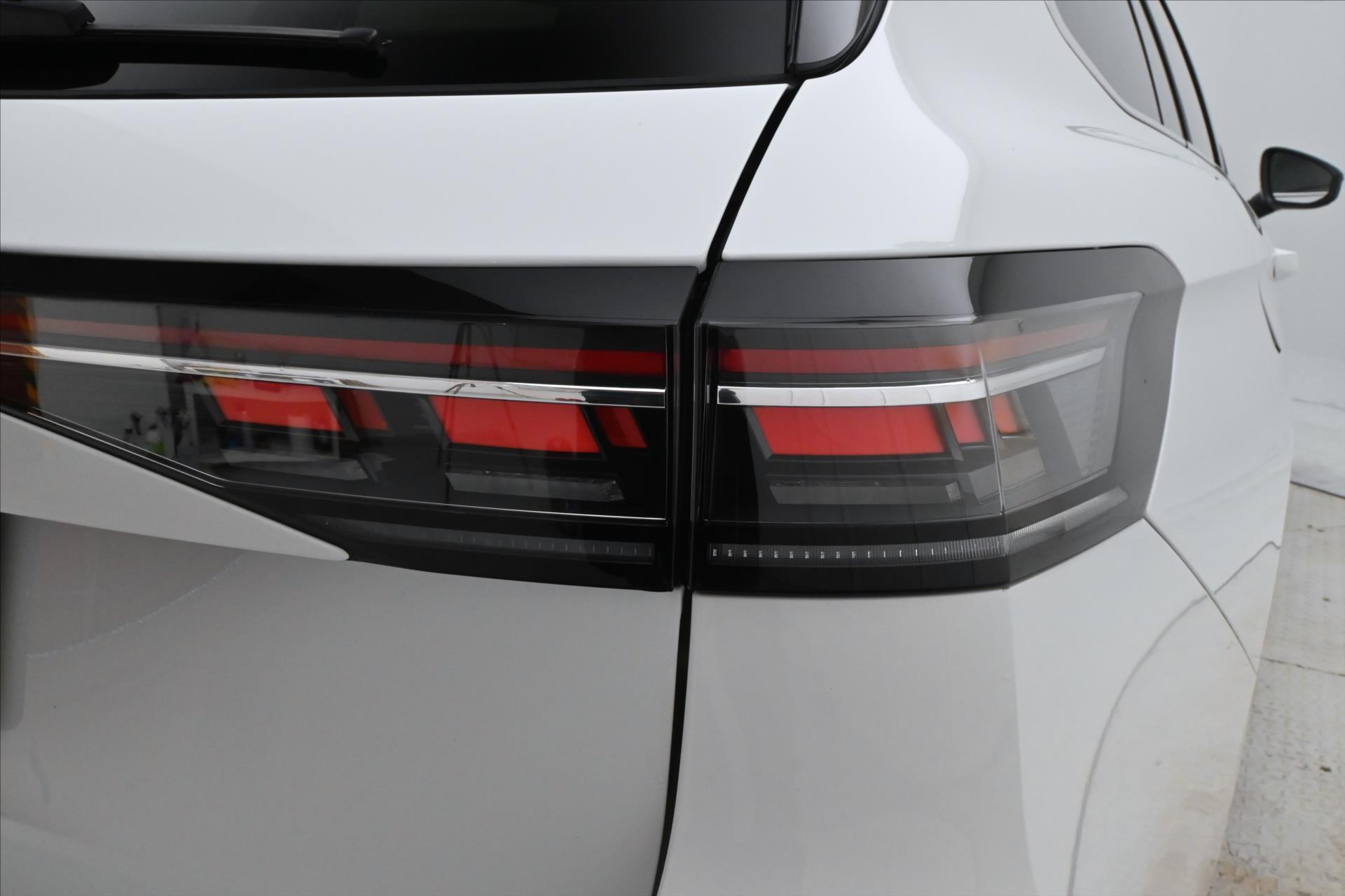 Main photo of the car Volkswagen Passat 2.0 TDI 110 kW DSG Business Warranty up to 5 years (32)