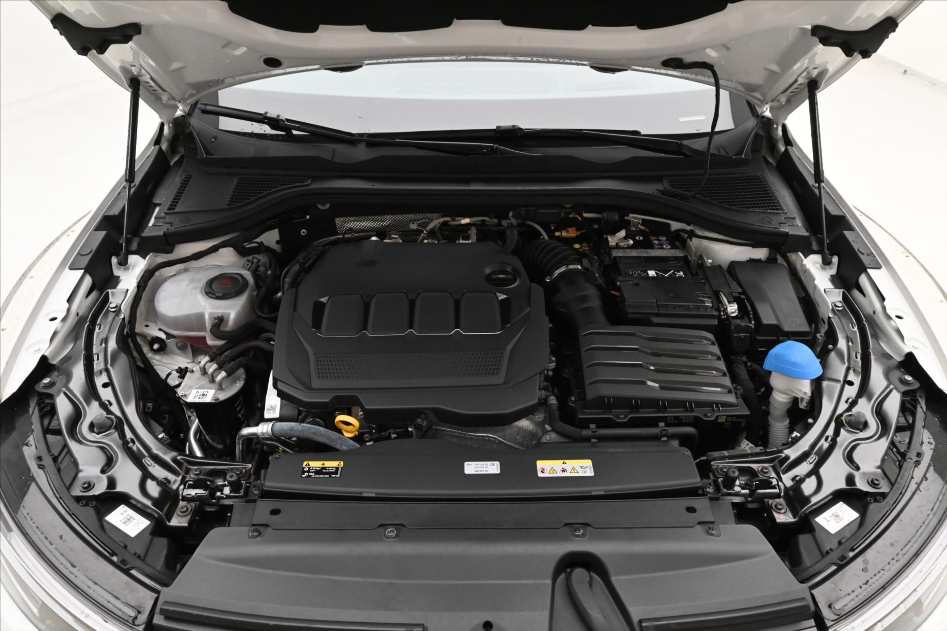 Main photo of the car Volkswagen Passat 2.0 TDI 110 kW DSG Business Warranty up to 5 years (9)