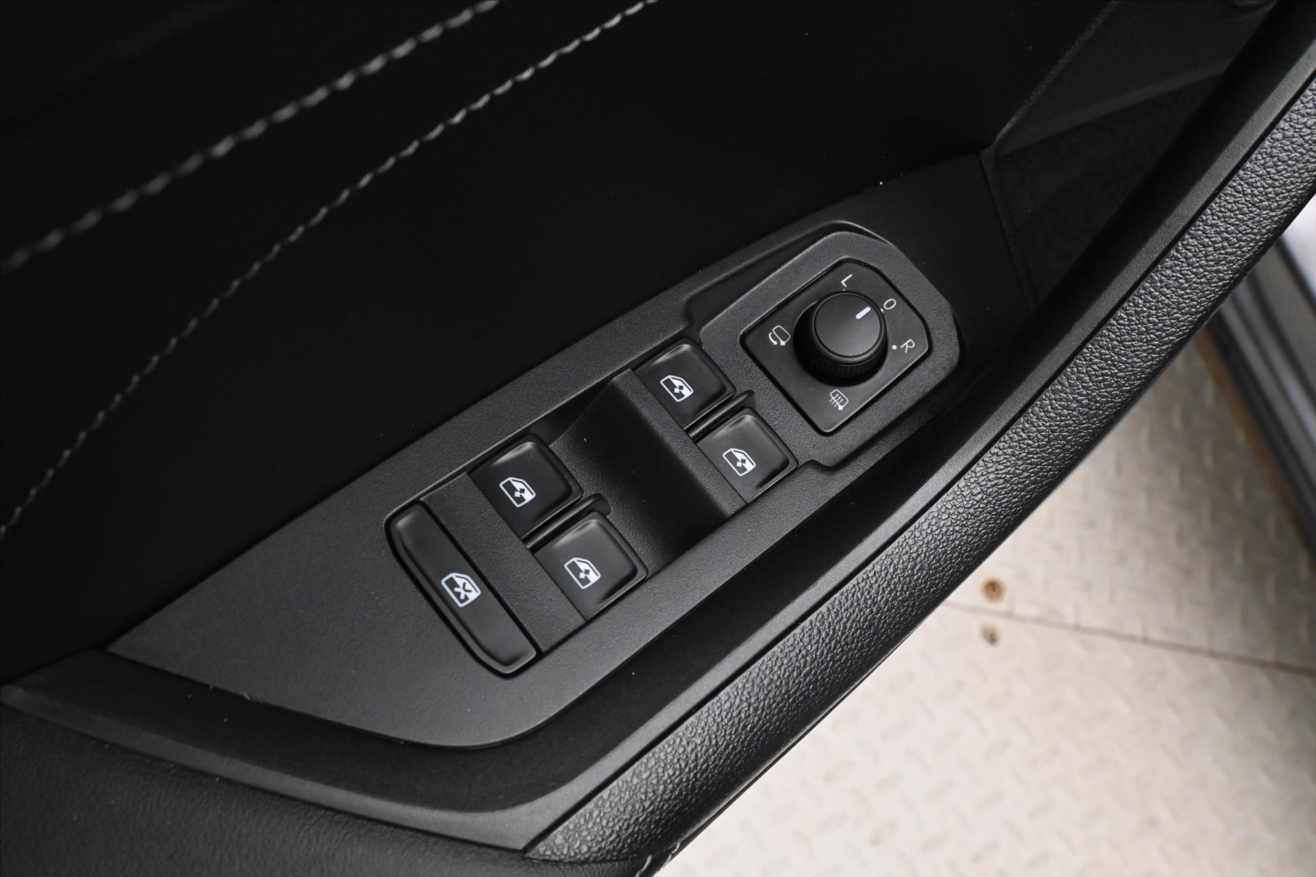 Hlavní fotografie vozu Škoda Kodiaq 1,5 TSI 110 kW DSG 7MÍST Záruka až 5 let (26)