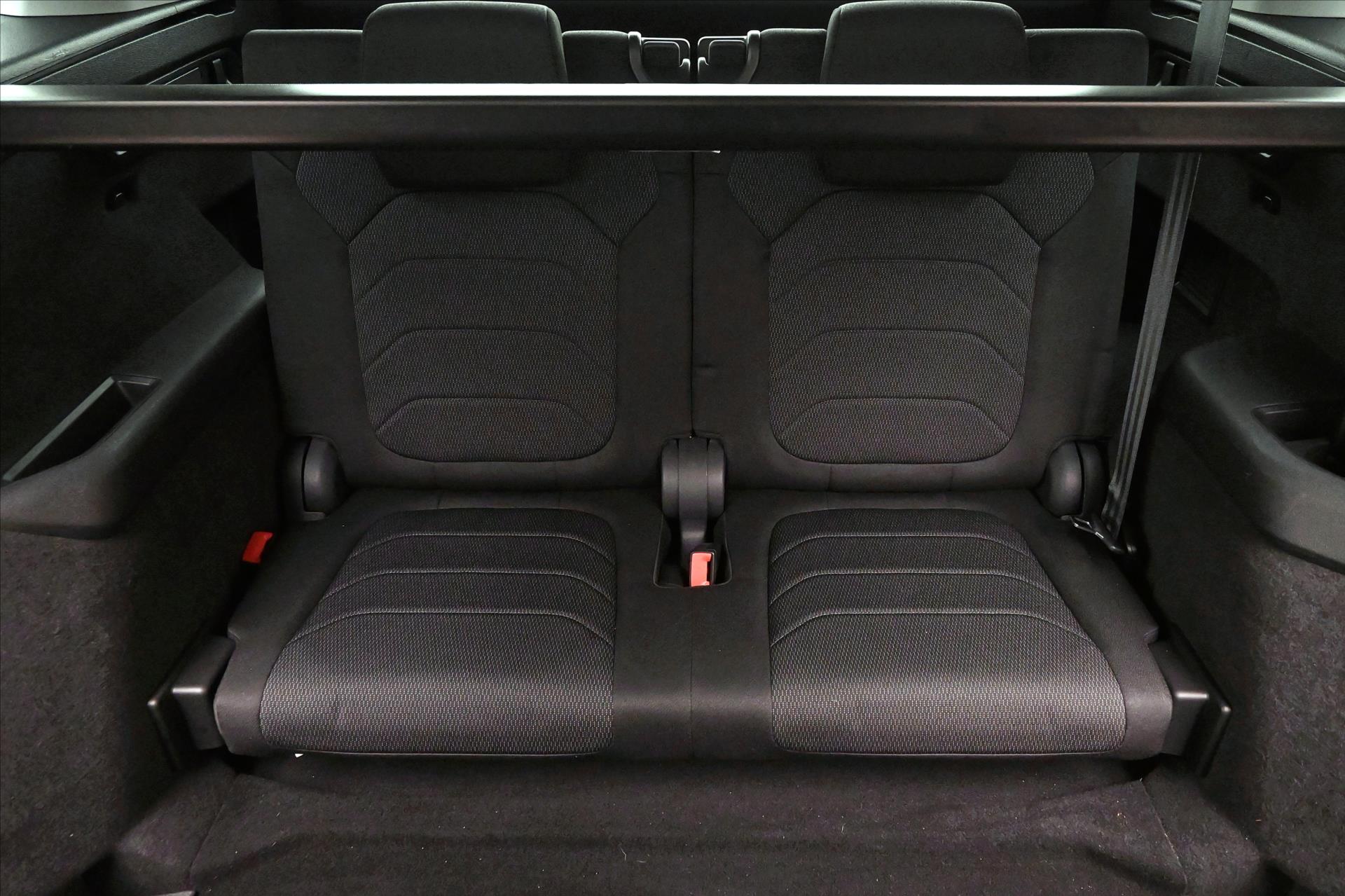 Hlavní fotografie vozu Škoda Kodiaq 1,5 TSI 110 kW DSG 7MÍST Záruka až 5 let (29)