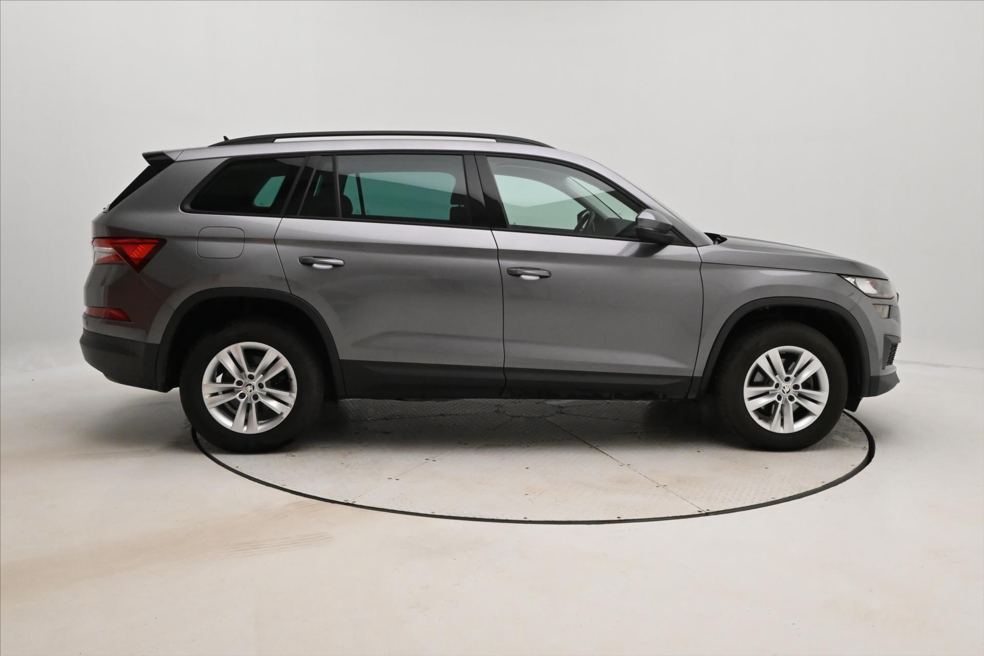 Hlavní fotografie vozu Škoda Kodiaq 1,5 TSI 110 kW DSG 7MÍST Záruka až 5 let (4)