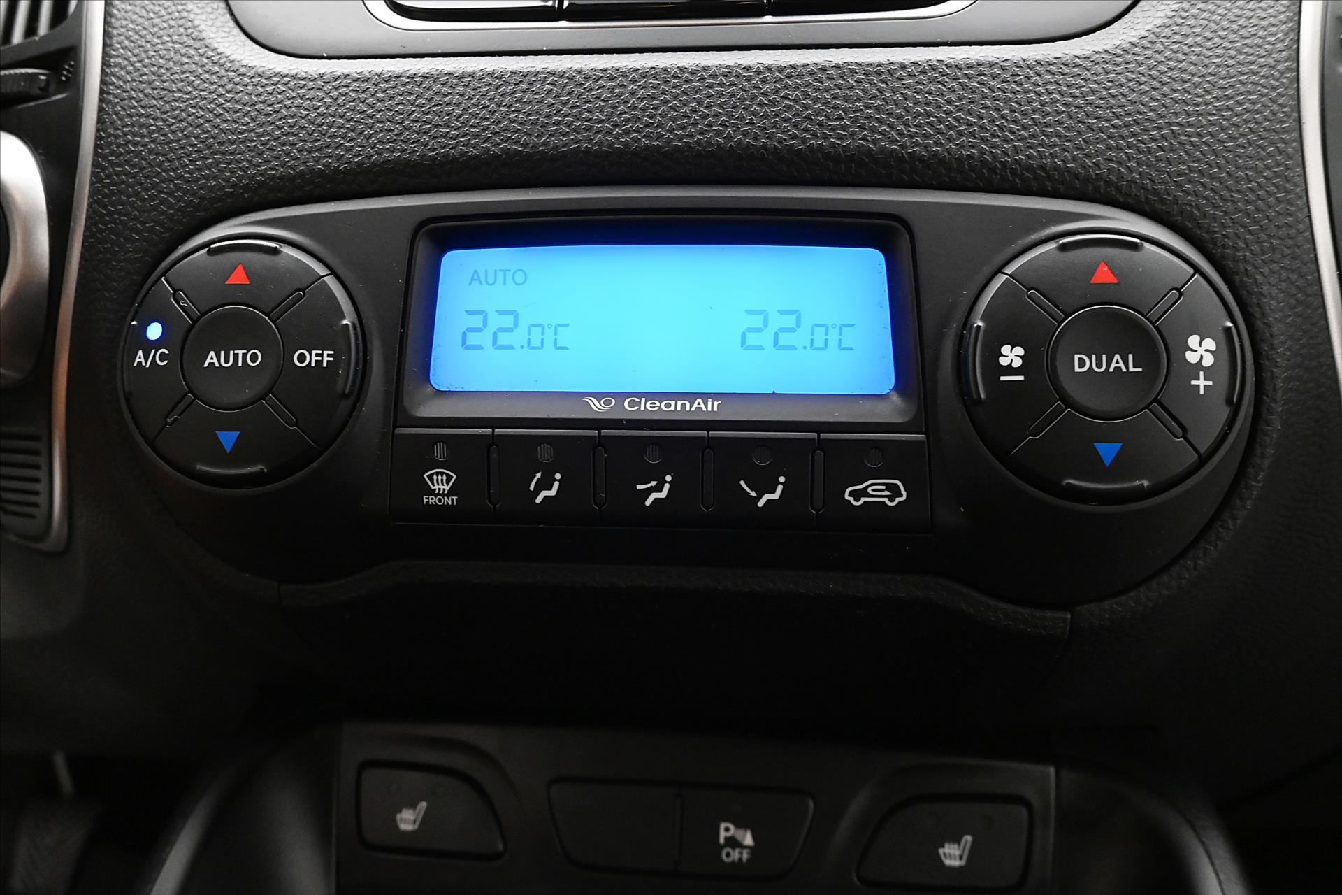 Hlavní fotografie vozu Hyundai ix35 1,7 CRDi 85 kW Tažné Výhřev sedaček (20)