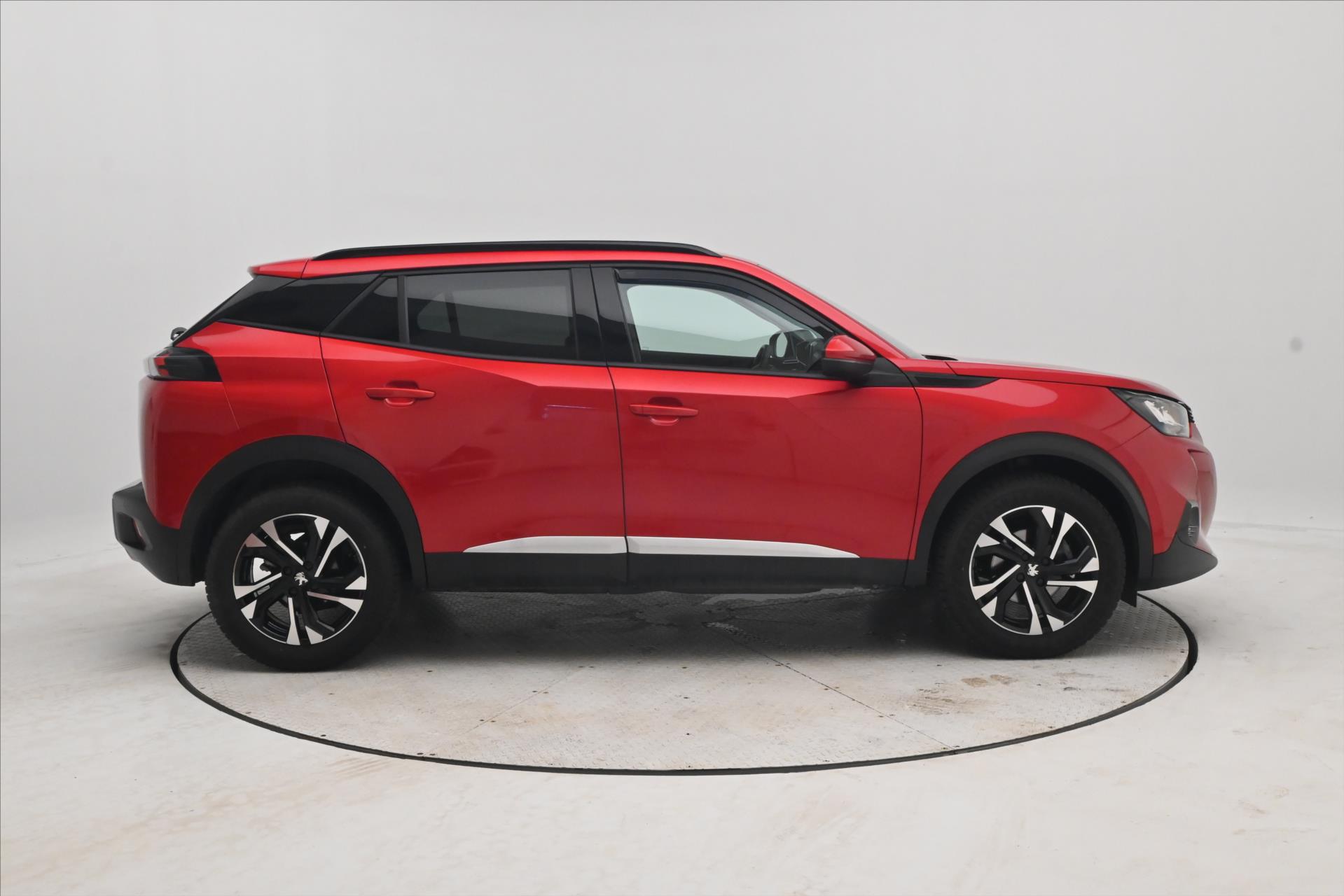 Hlavní fotografie vozu Peugeot 2008 1,2 96 kW PureTech EAT8 Záruka až 5 let (4)