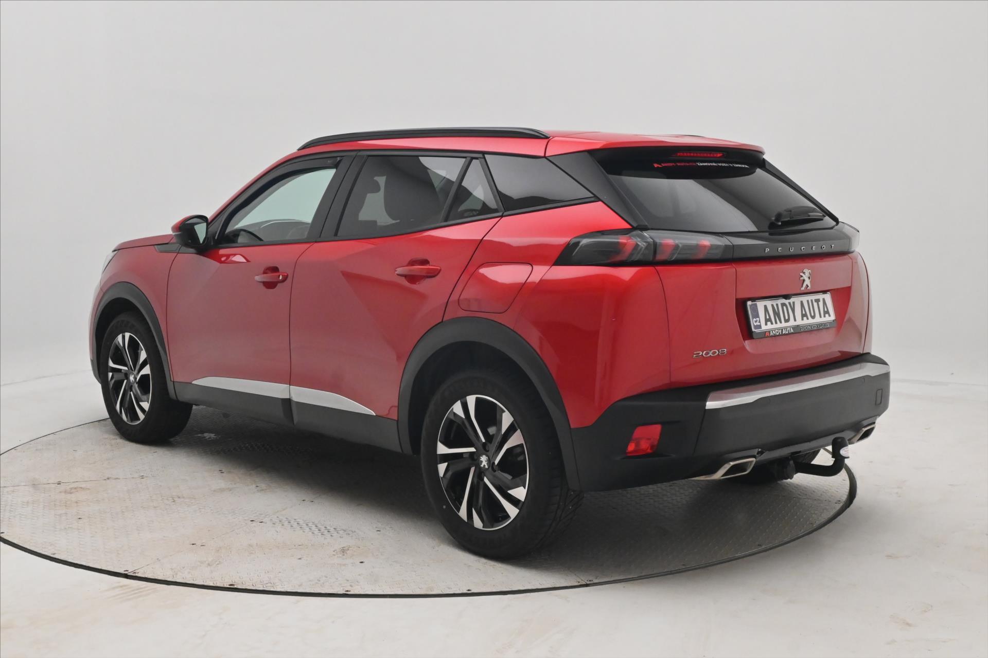 Hlavní fotografie vozu Peugeot 2008 1,2 96 kW PureTech EAT8 Záruka až 5 let (7)