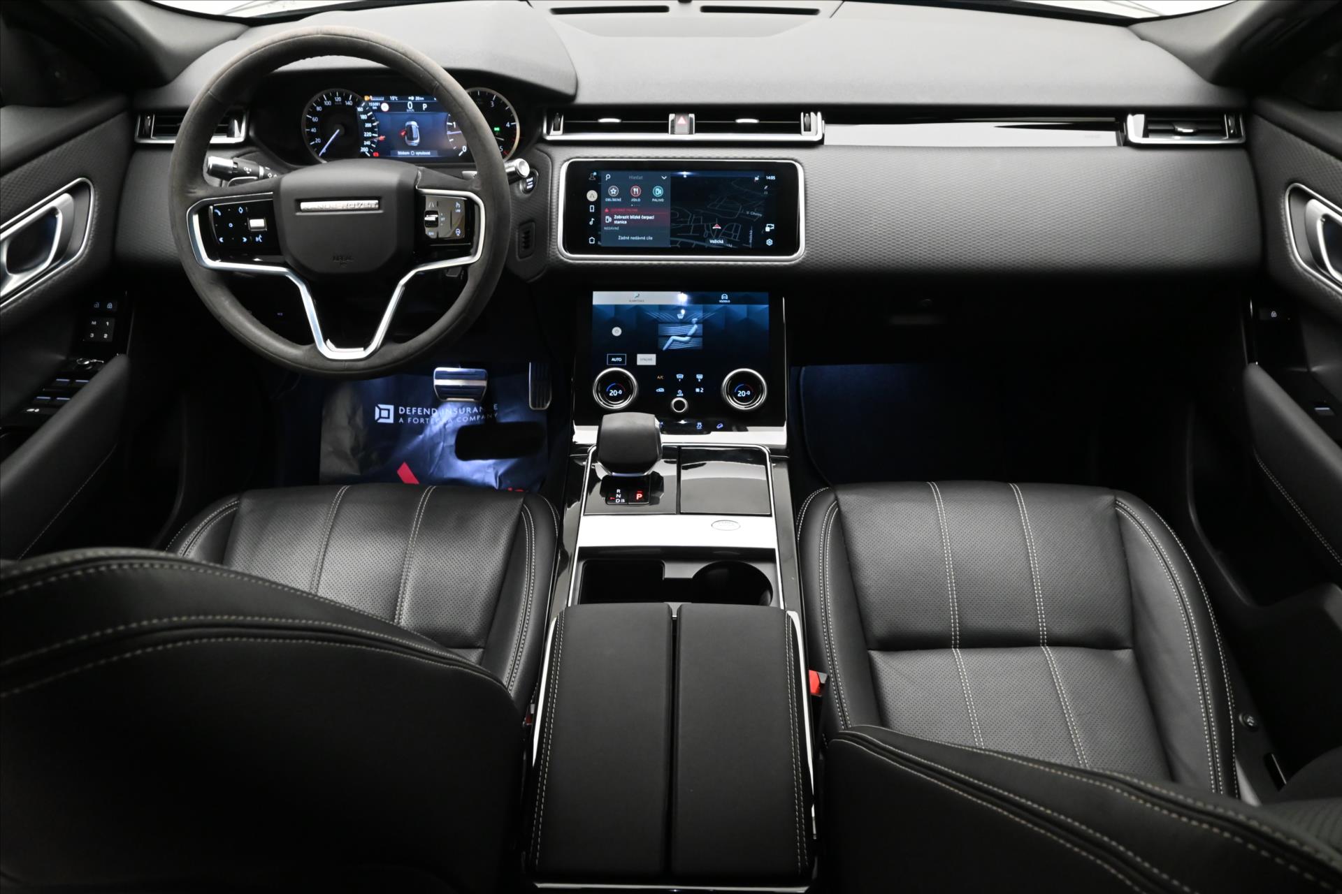 Hlavní fotografie vozu Land Rover Range Rover Velar 2,0 D200 150 kW R-Dynamic AWD Záruka až 5 let (15)