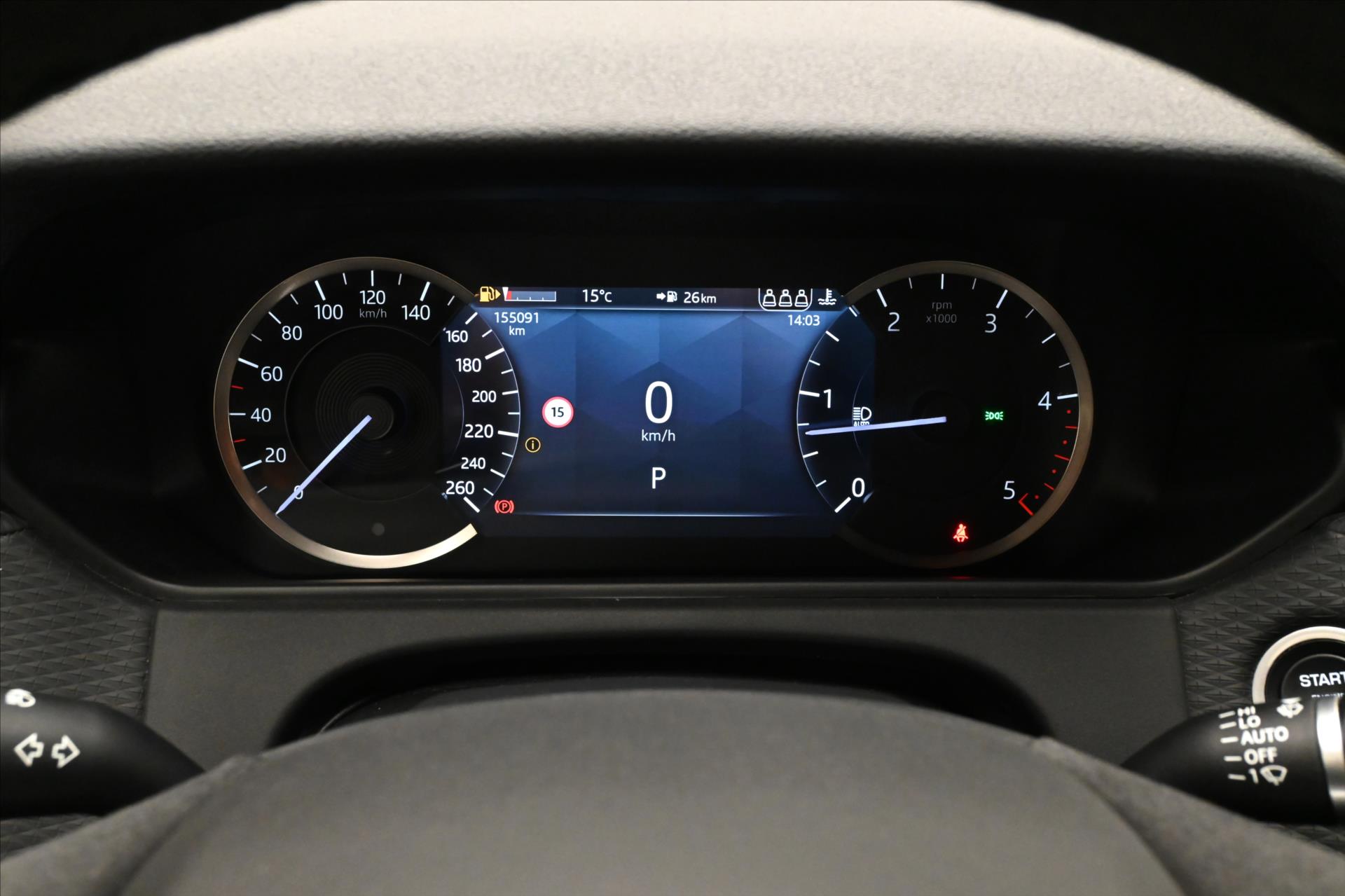 Hlavní fotografie vozu Land Rover Range Rover Velar 2,0 D200 150 kW R-Dynamic AWD Záruka až 5 let (16)