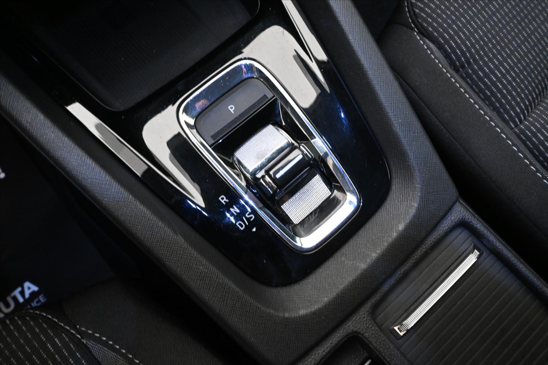 Hlavní fotografie vozu Škoda Octavia 2,0 TDI 110kW DSG Ambition Záruka až 5 let (22)