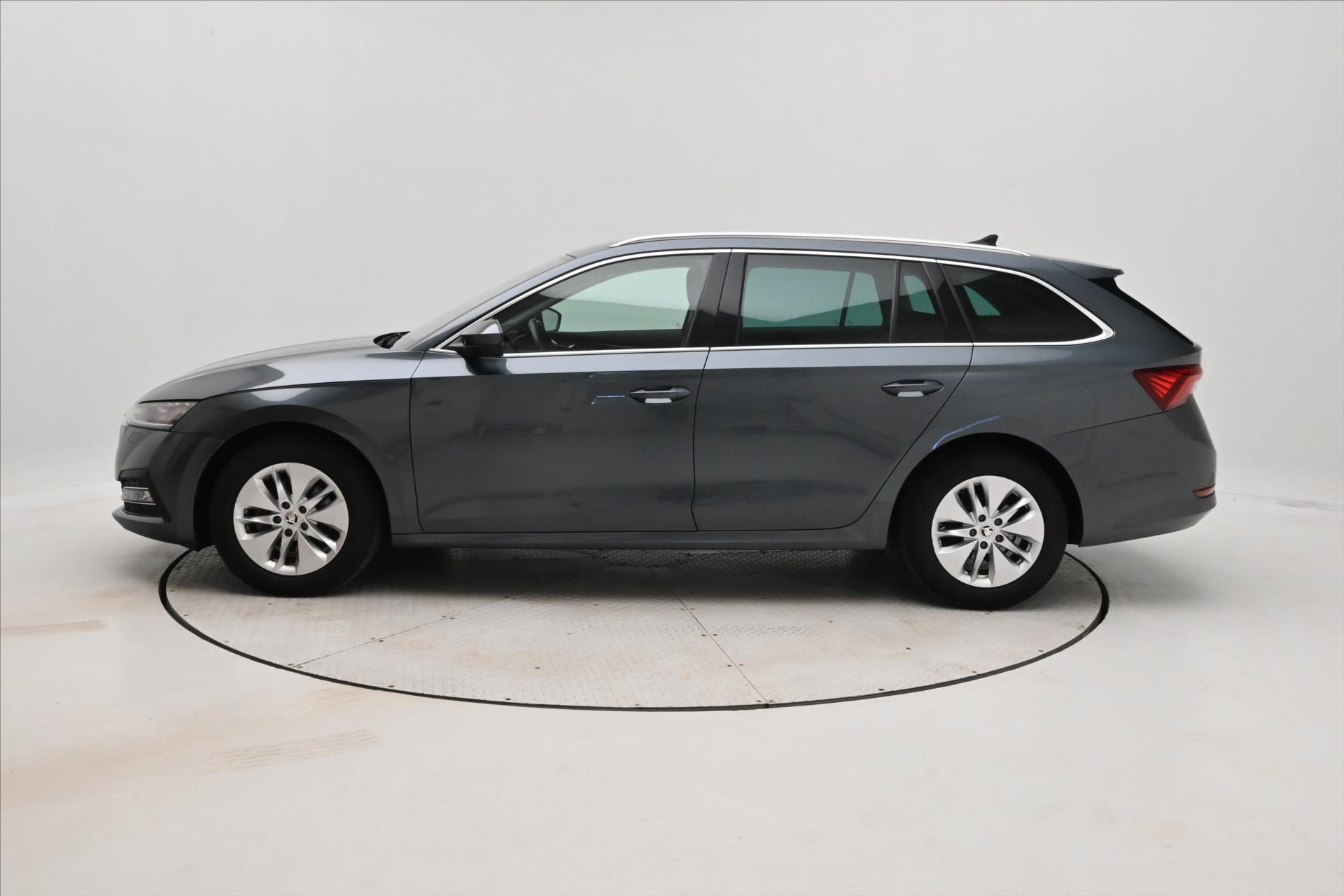 Hlavní fotografie vozu Škoda Octavia 2,0 TDI 110kW DSG Ambition Záruka až 5 let (8)