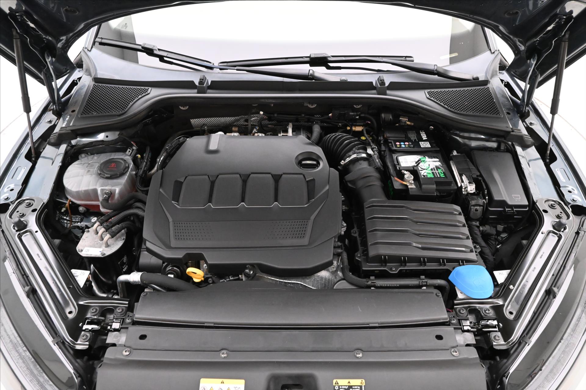 Hlavní fotografie vozu Škoda Octavia 2,0 TDI 110kW DSG Ambition Záruka až 5 let (9)