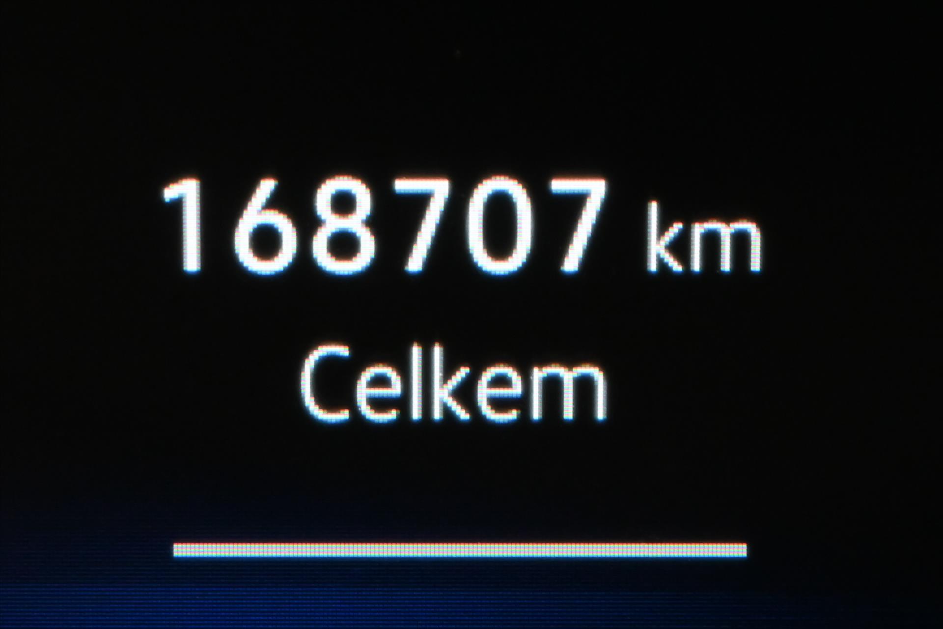 Main photo of the car Volkswagen Touran 2,0 TDI 110kW DSG Comfortline Záruka až 5 let (17)