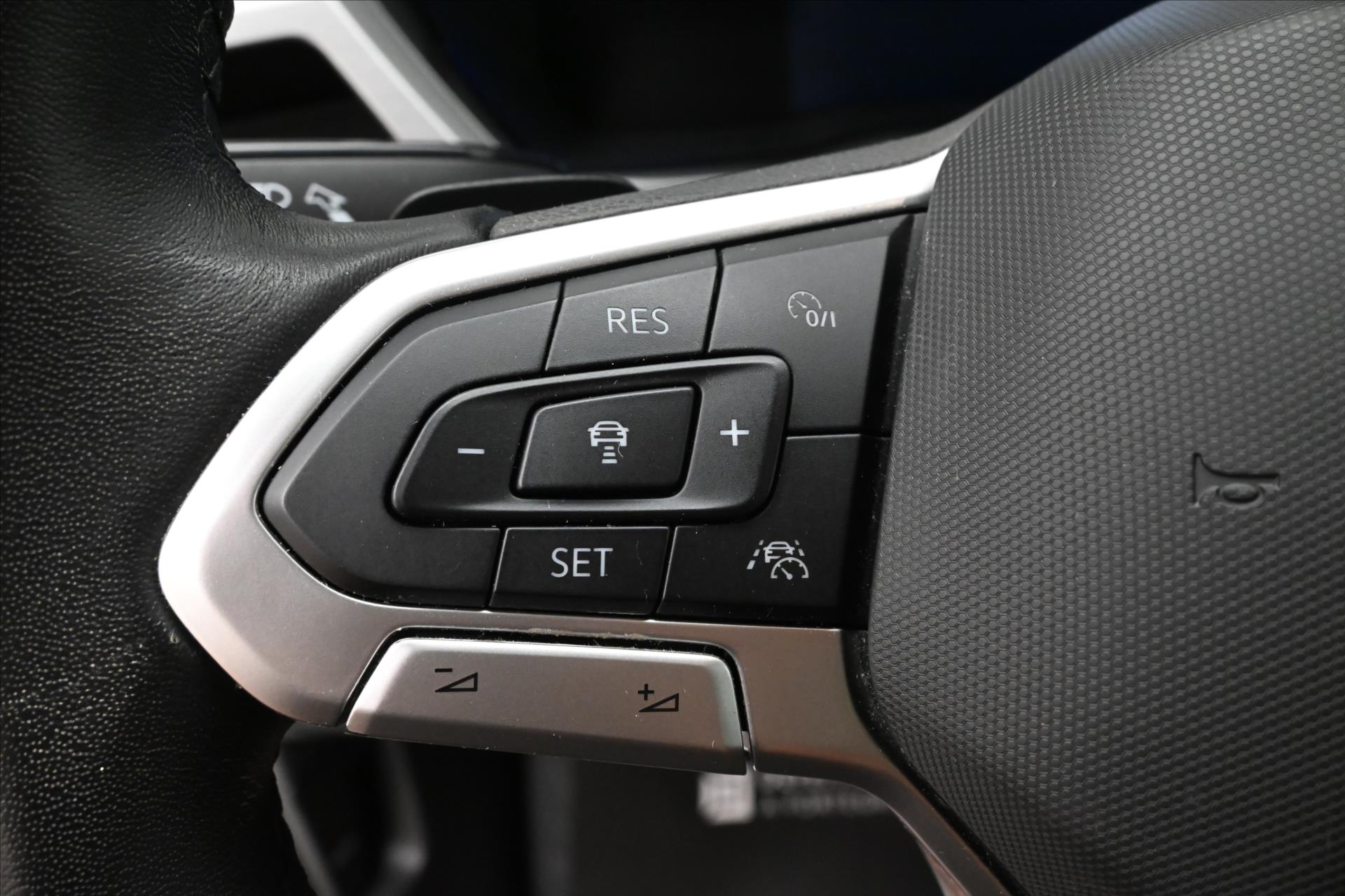 Main photo of the car Volkswagen Touran 2,0 TDI 110kW DSG Comfortline Záruka až 5 let (24)