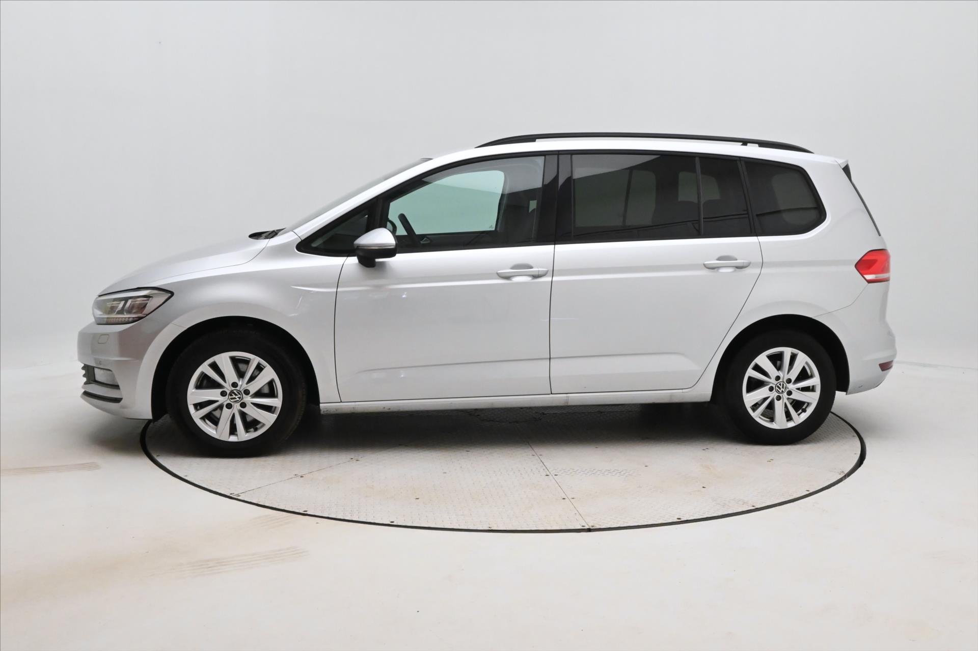 Main photo of the car Volkswagen Touran 2,0 TDI 110kW DSG Comfortline Záruka až 5 let (8)
