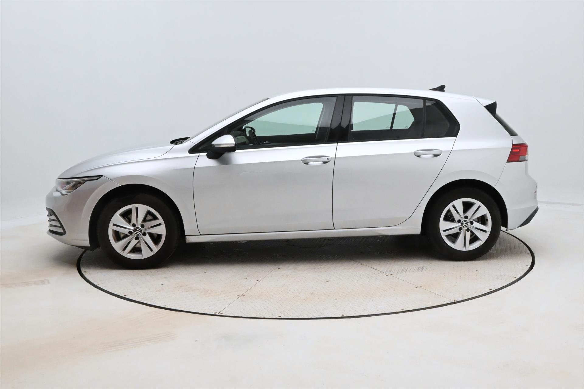Hlavní fotografie vozu Volkswagen Golf 1,0 TSI 81kW Life Záruka až 5 let (8)