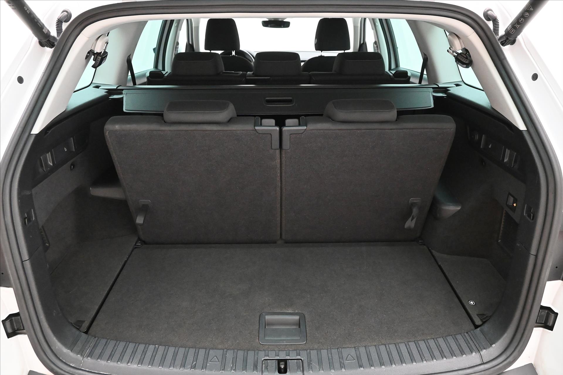 Hlavní fotografie vozu Škoda Kodiaq 2,0 TDI 110kW DSG Ambitiion Záruka až 5 let (10)