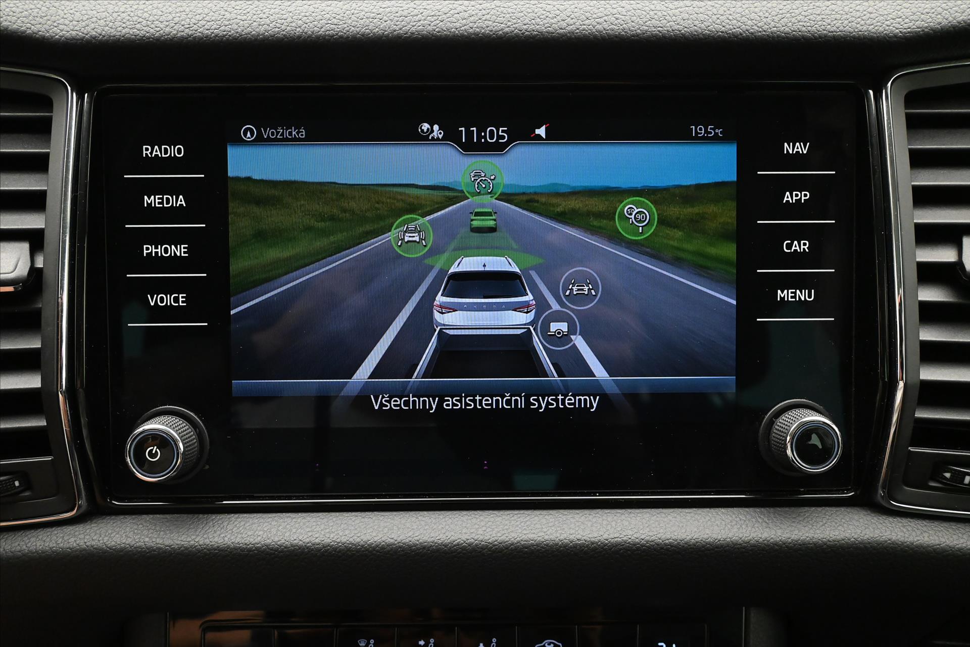 Hlavní fotografie vozu Škoda Kodiaq 2,0 TDI 110kW DSG Ambitiion Záruka až 5 let (20)