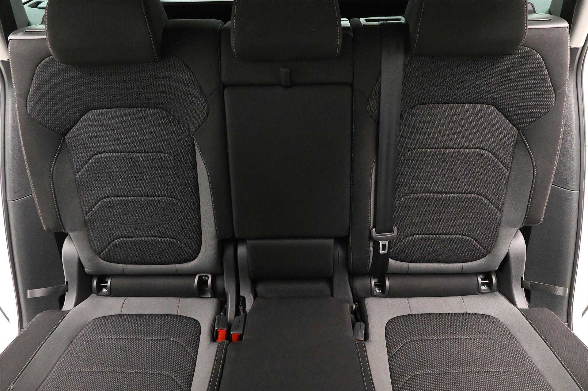 Hlavní fotografie vozu Škoda Kodiaq 2,0 TDI 110kW DSG Ambitiion Záruka až 5 let (29)