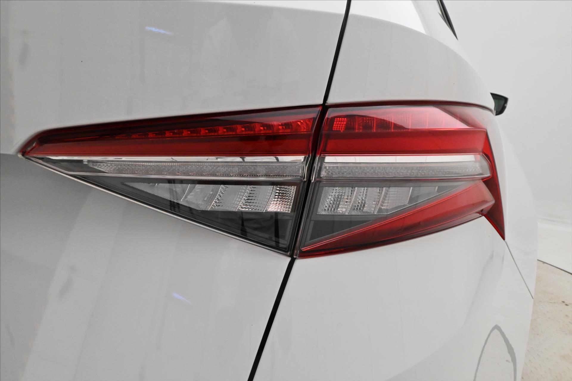 Hlavní fotografie vozu Škoda Kodiaq 2,0 TDI 110kW DSG Ambitiion Záruka až 5 let (33)