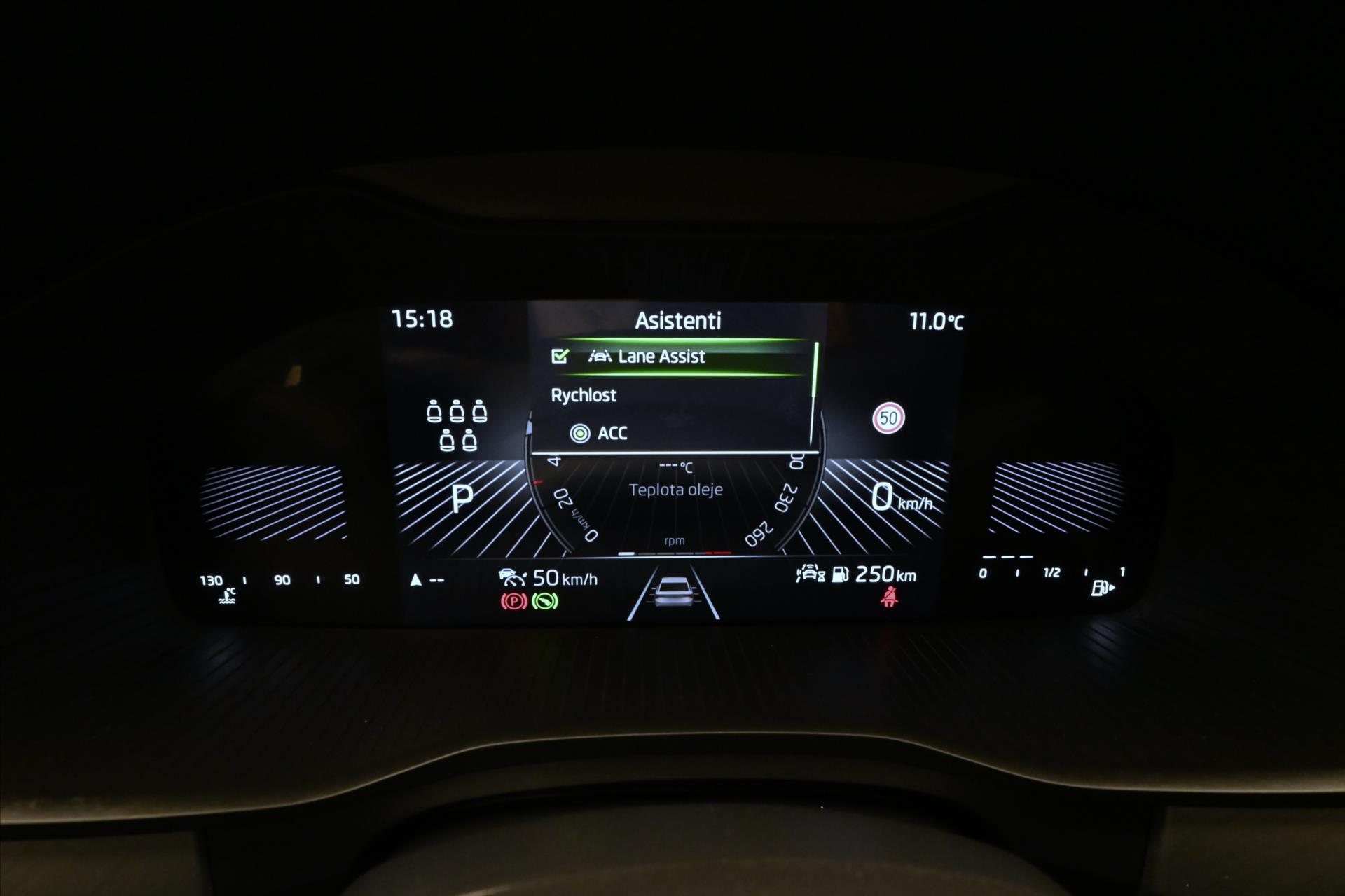Main photo of the car Skoda Kodiaq 2,0 TDI 110 kW DSG 7MÍST Záruka až 5 let (17)