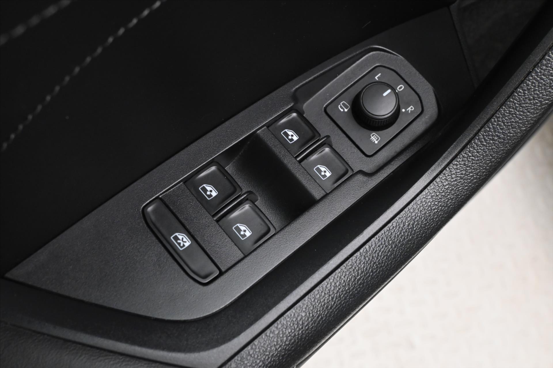 Main photo of the car Skoda Kodiaq 2,0 TDI 110 kW DSG 7MÍST Záruka až 5 let (26)